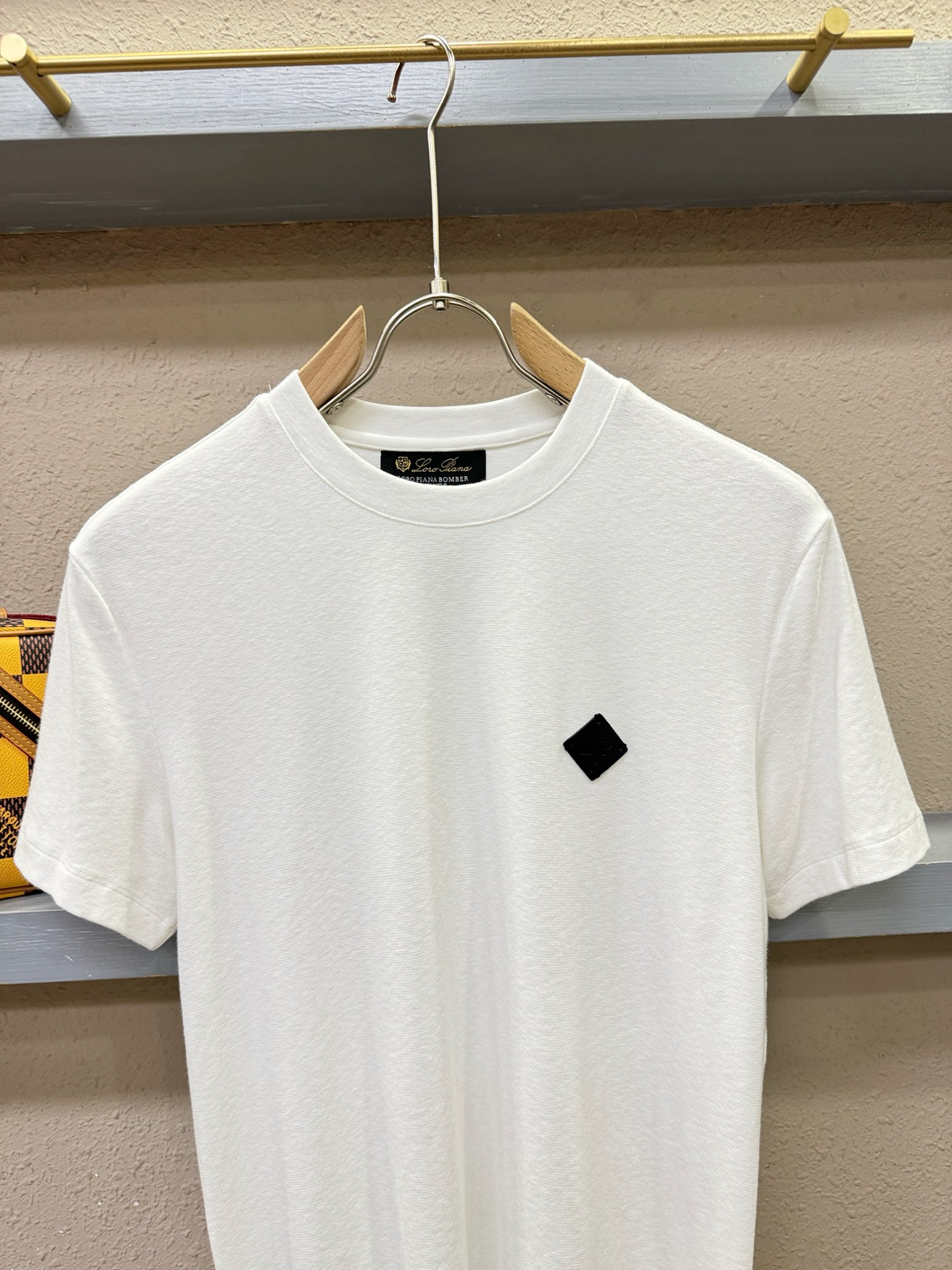 loro Piana诺悠翩雅 2026新品短袖！原版定制面料，手感柔软。顶级进口私货，时尚设计潮流短袖，