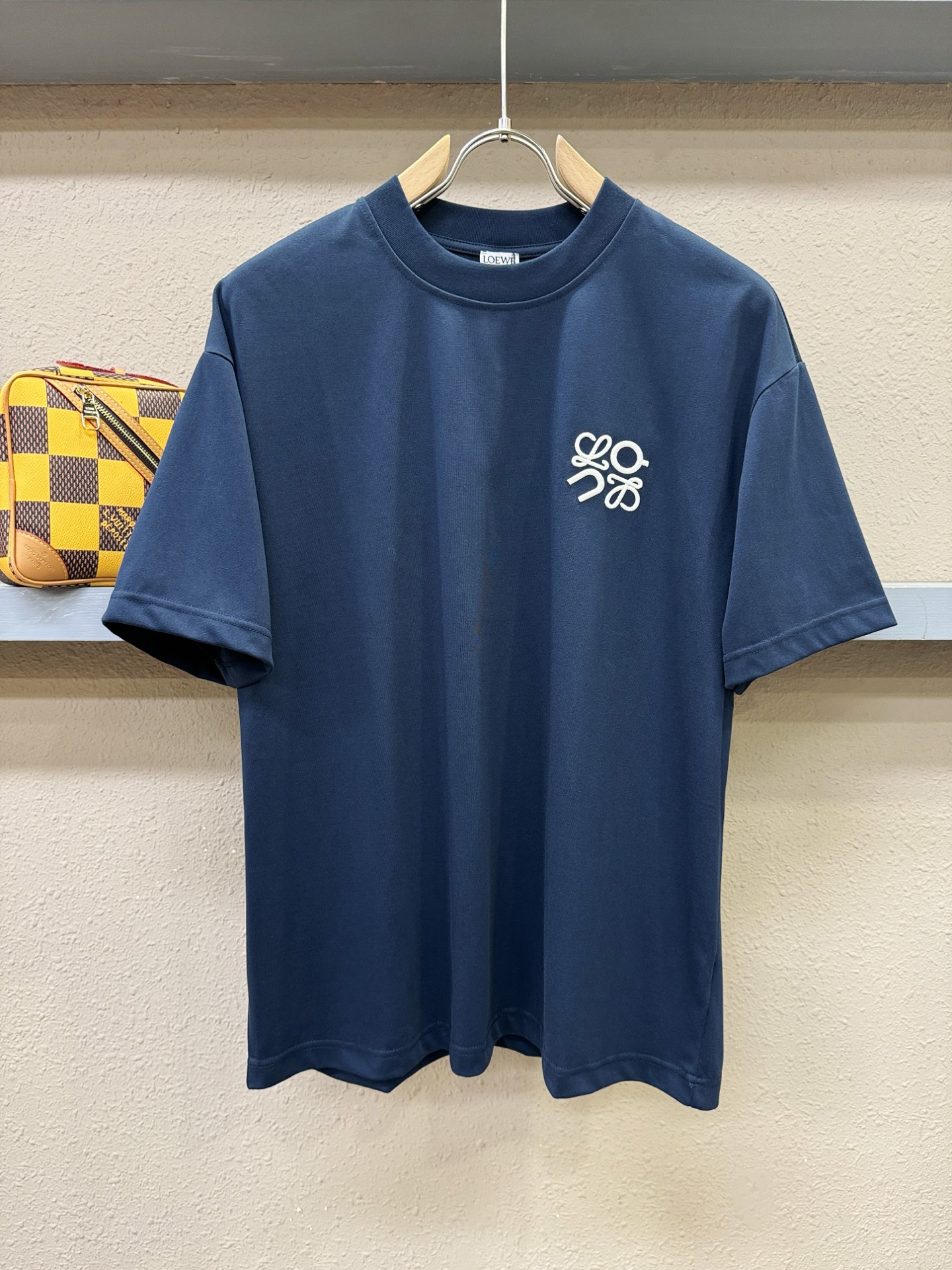 LOEWE罗意威 2026新款短袖T恤！走秀图案时尚休闲短袖T恤衫！设计logo设计！极具设计精选客供面