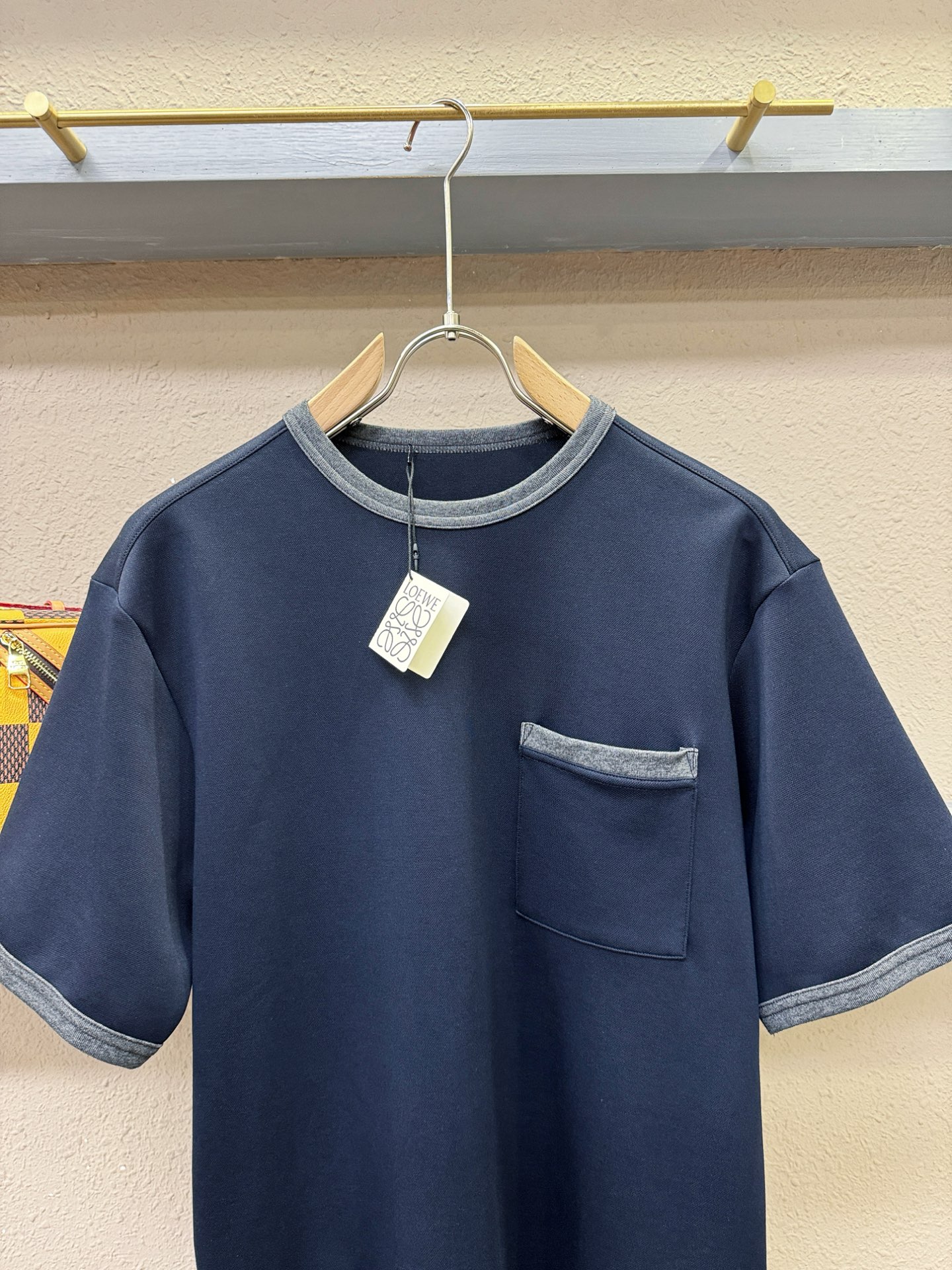 LOEWE罗意威 2026新品短袖！原版定制面料，手感柔软。顶级进口私货，时尚设计潮流短袖，不失奢华 品