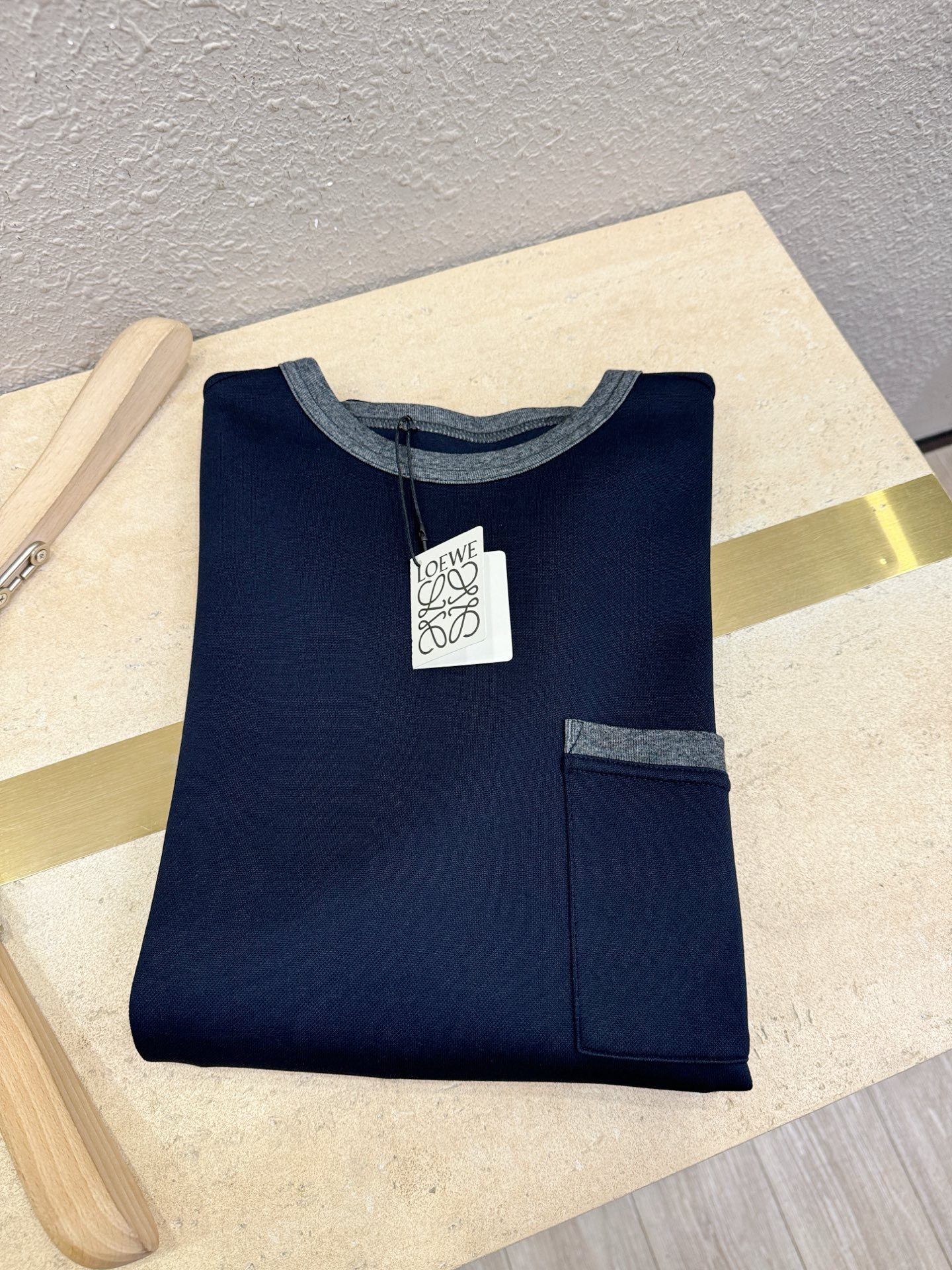 LOEWE罗意威 2026新品短袖！原版定制面料，手感柔软。顶级进口私货，时尚设计潮流短袖，不失奢华 品