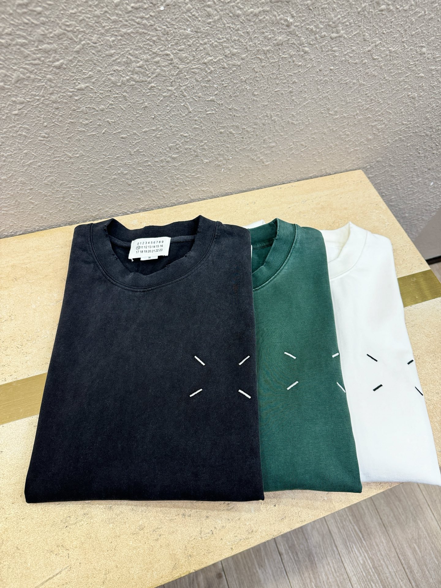 最大可穿240斤‼️马吉拉2026新款短袖T恤！走秀图案时尚休闲短袖T恤衫！设计logo设计！450克棉