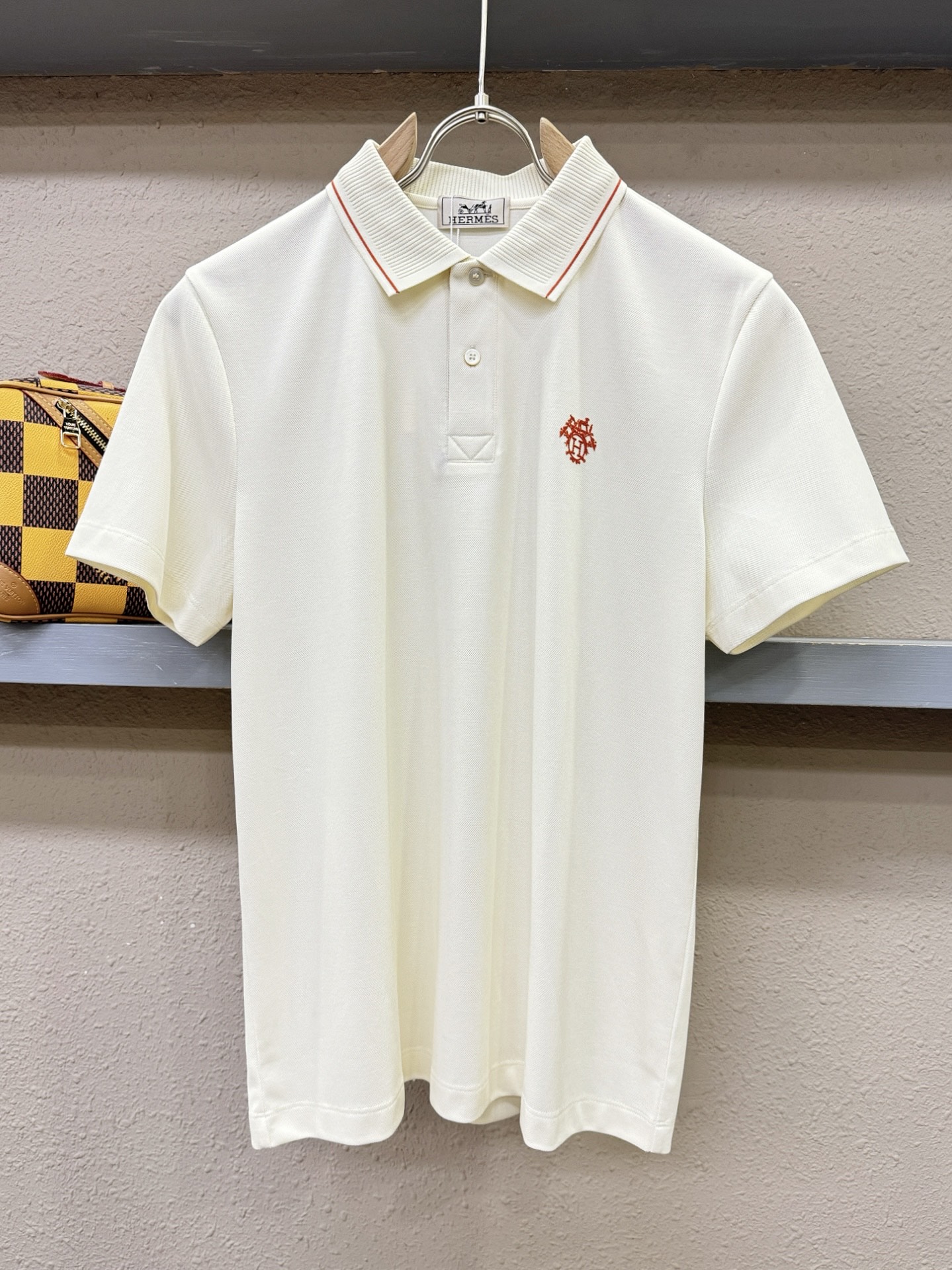 Hermès爱马仕 2026春夏新款首发专柜最新款翻领短袖，100%双丝光珠地棉面料，高端订制 设计前卫