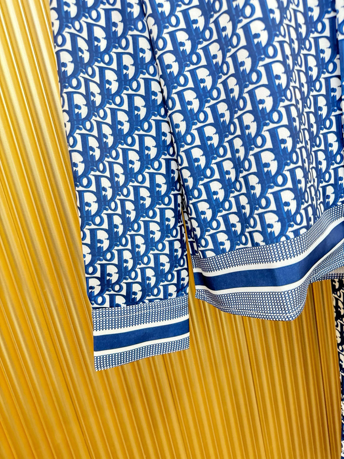 高定款(真丝面料升级 )最大可穿250斤⚠️ Dior迪奥 新款真丝套装，男女同款家居服套装，定制真丝面