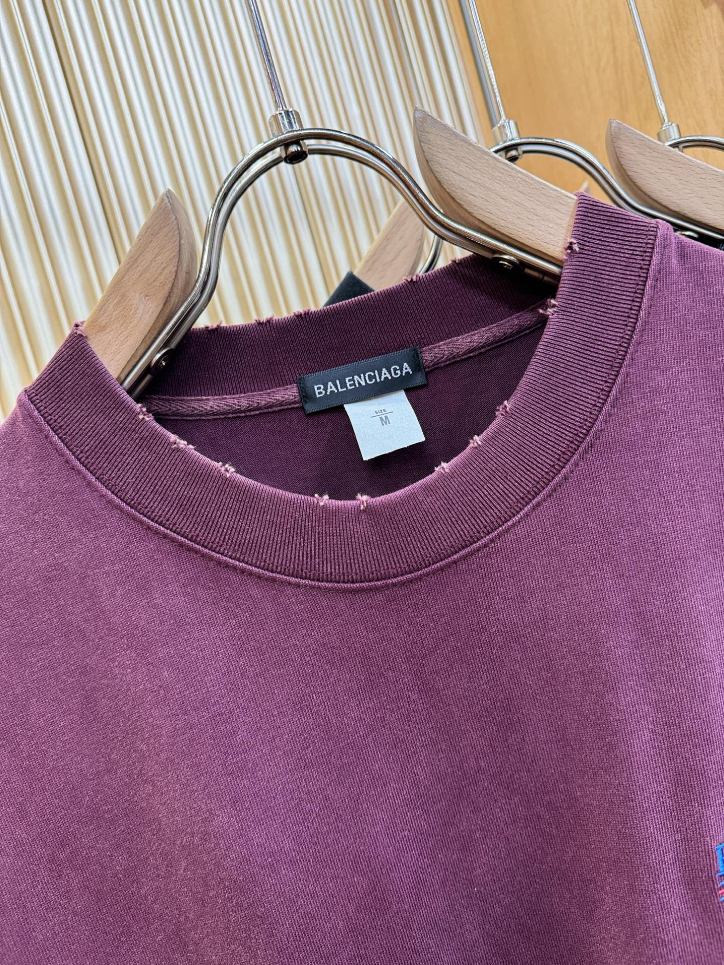 最大可穿240斤‼️ Balenciaga巴黎世家 2026新款短袖T恤！走秀图案时尚休闲短袖T恤衫！设