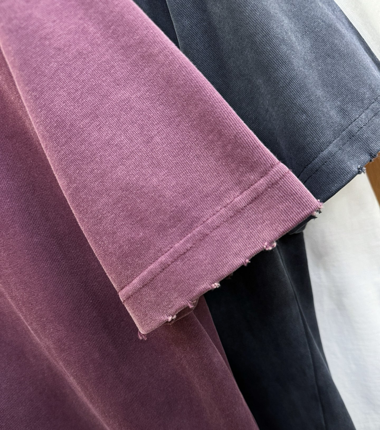 最大可穿240斤‼️ Balenciaga巴黎世家 2026新款短袖T恤！走秀图案时尚休闲短袖T恤衫！设