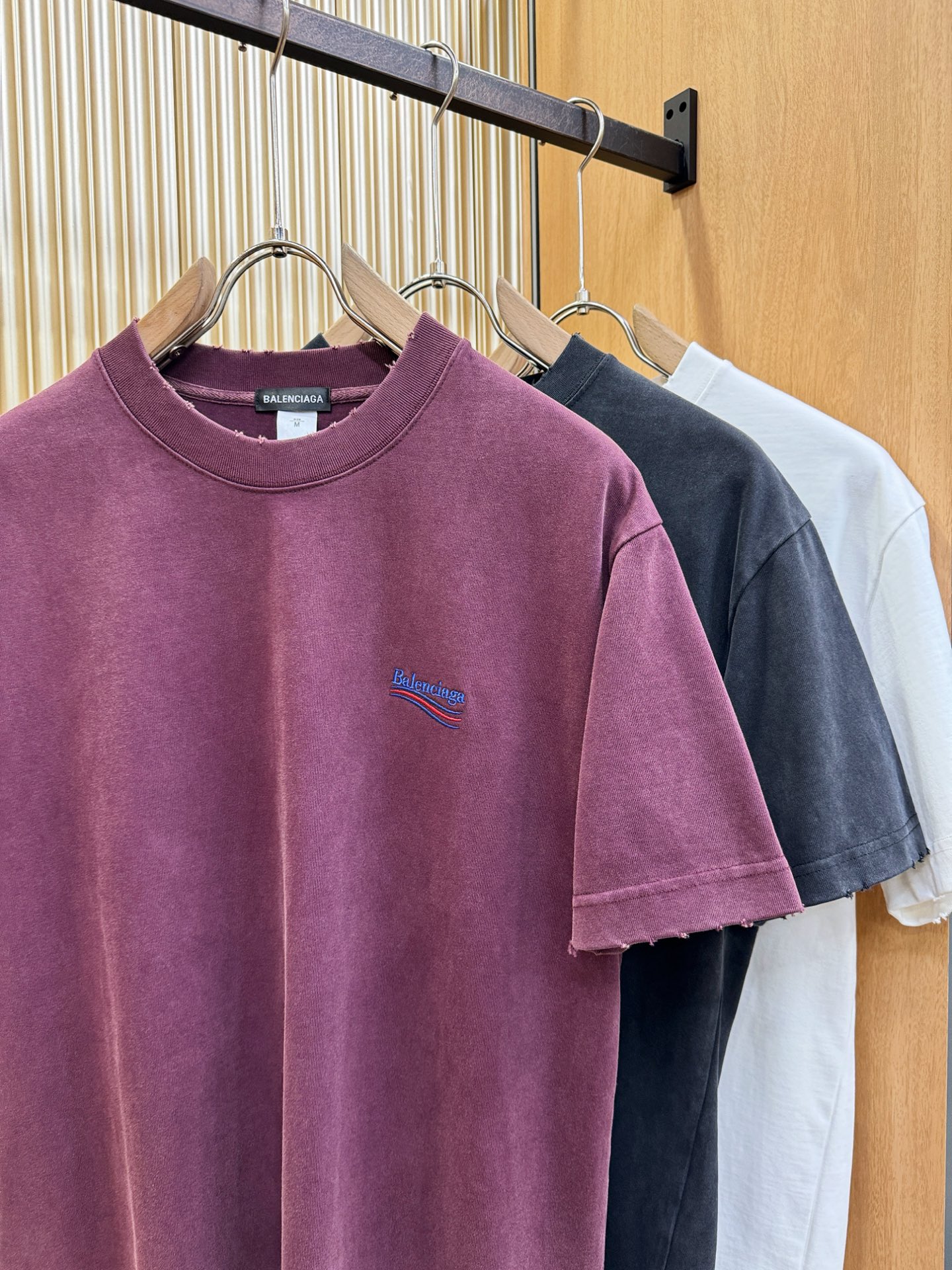 最大可穿240斤‼️ Balenciaga巴黎世家 2026新款短袖T恤！走秀图案时尚休闲短袖T恤衫！设