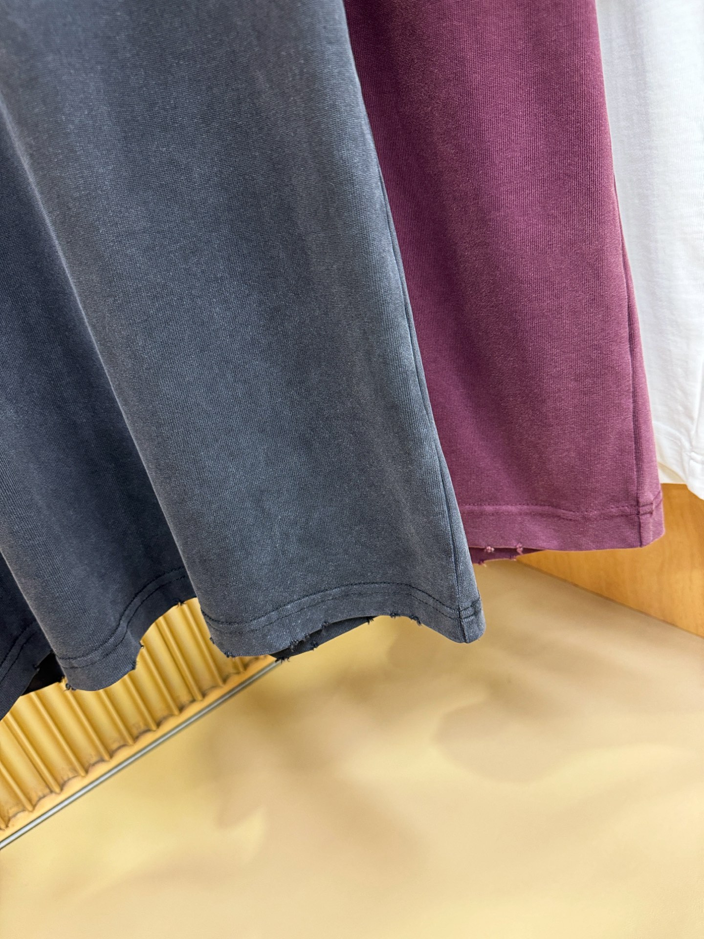 最大可穿240斤‼️ Balenciaga巴黎世家 2026新款短袖T恤！走秀图案时尚休闲短袖T恤衫！设