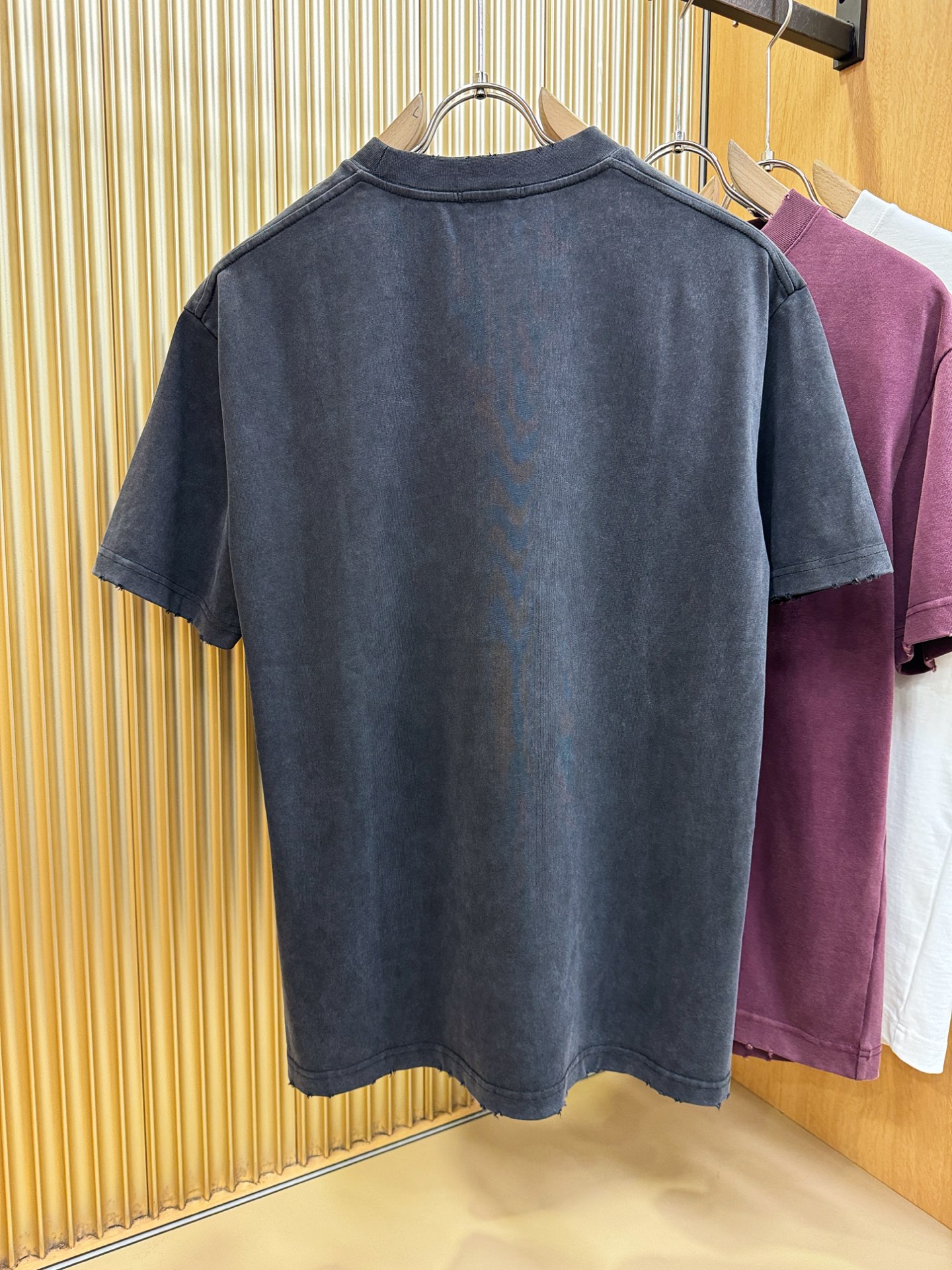 最大可穿240斤‼️ Balenciaga巴黎世家 2026新款短袖T恤！走秀图案时尚休闲短袖T恤衫！设