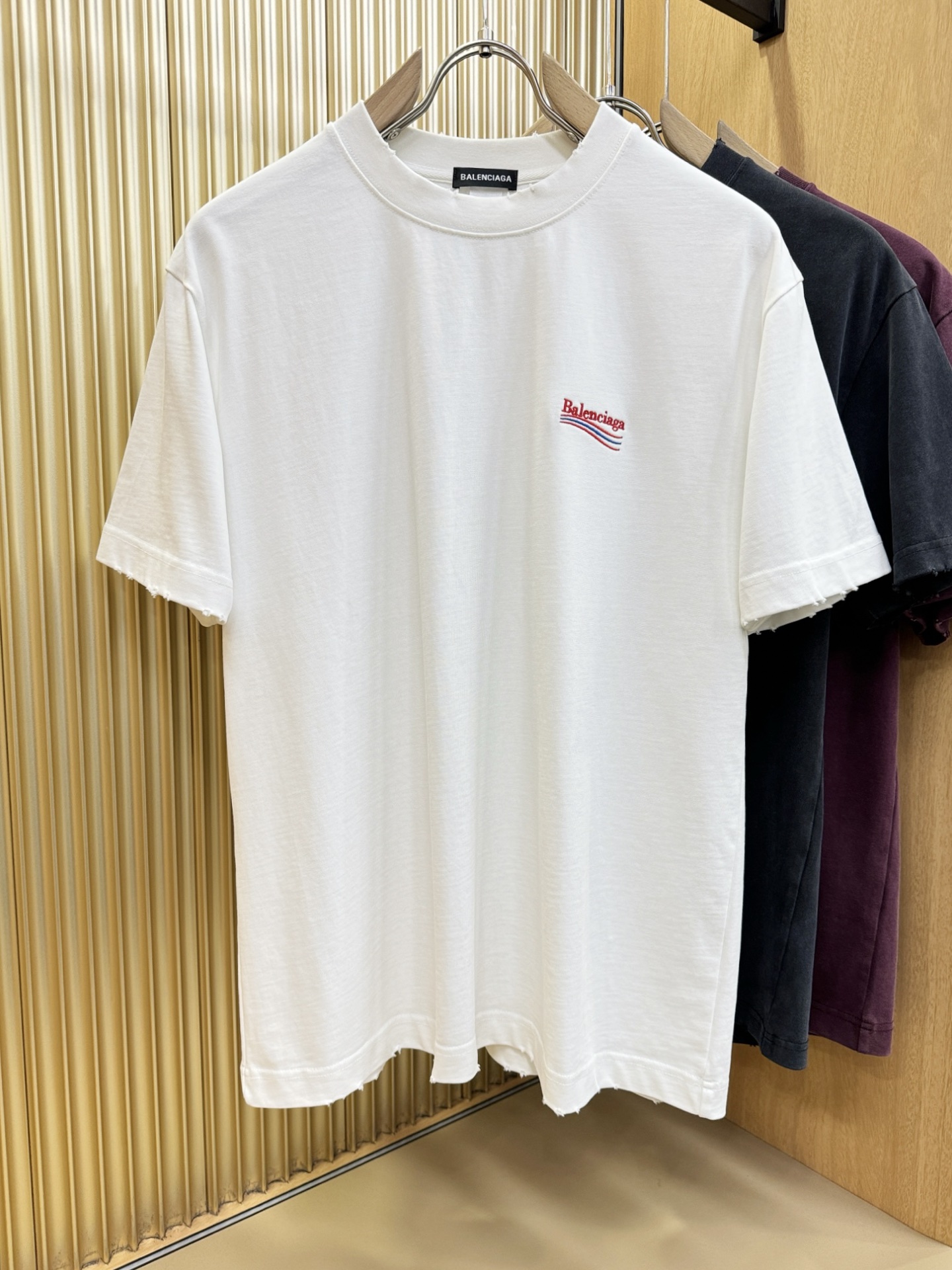 最大可穿240斤‼️ Balenciaga巴黎世家 2026新款短袖T恤！走秀图案时尚休闲短袖T恤衫！设