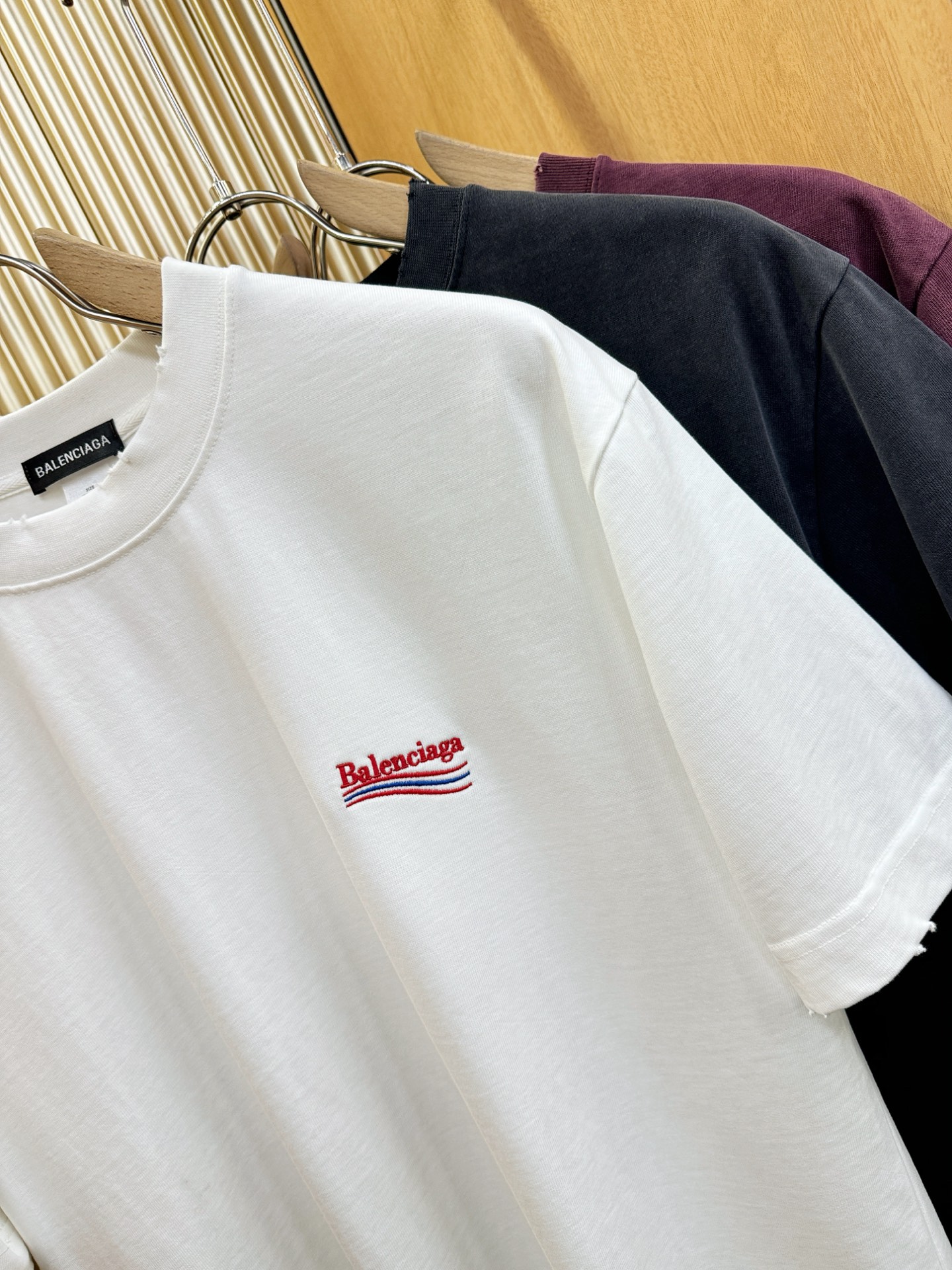 最大可穿240斤‼️ Balenciaga巴黎世家 2026新款短袖T恤！走秀图案时尚休闲短袖T恤衫！设