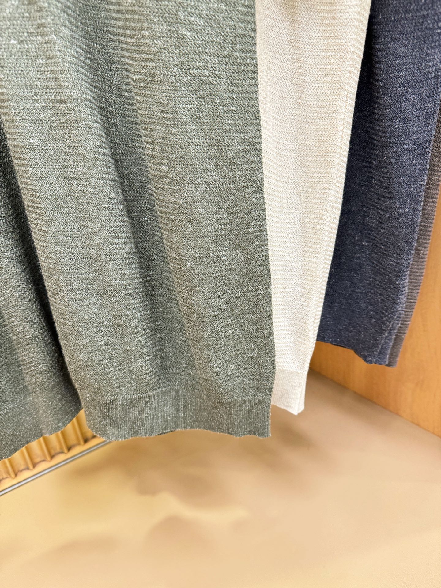 loro Piana诺悠翩雅 2026春夏新品针织短袖，进口针织面料，手感柔软。顶级进口私货，时尚设计潮