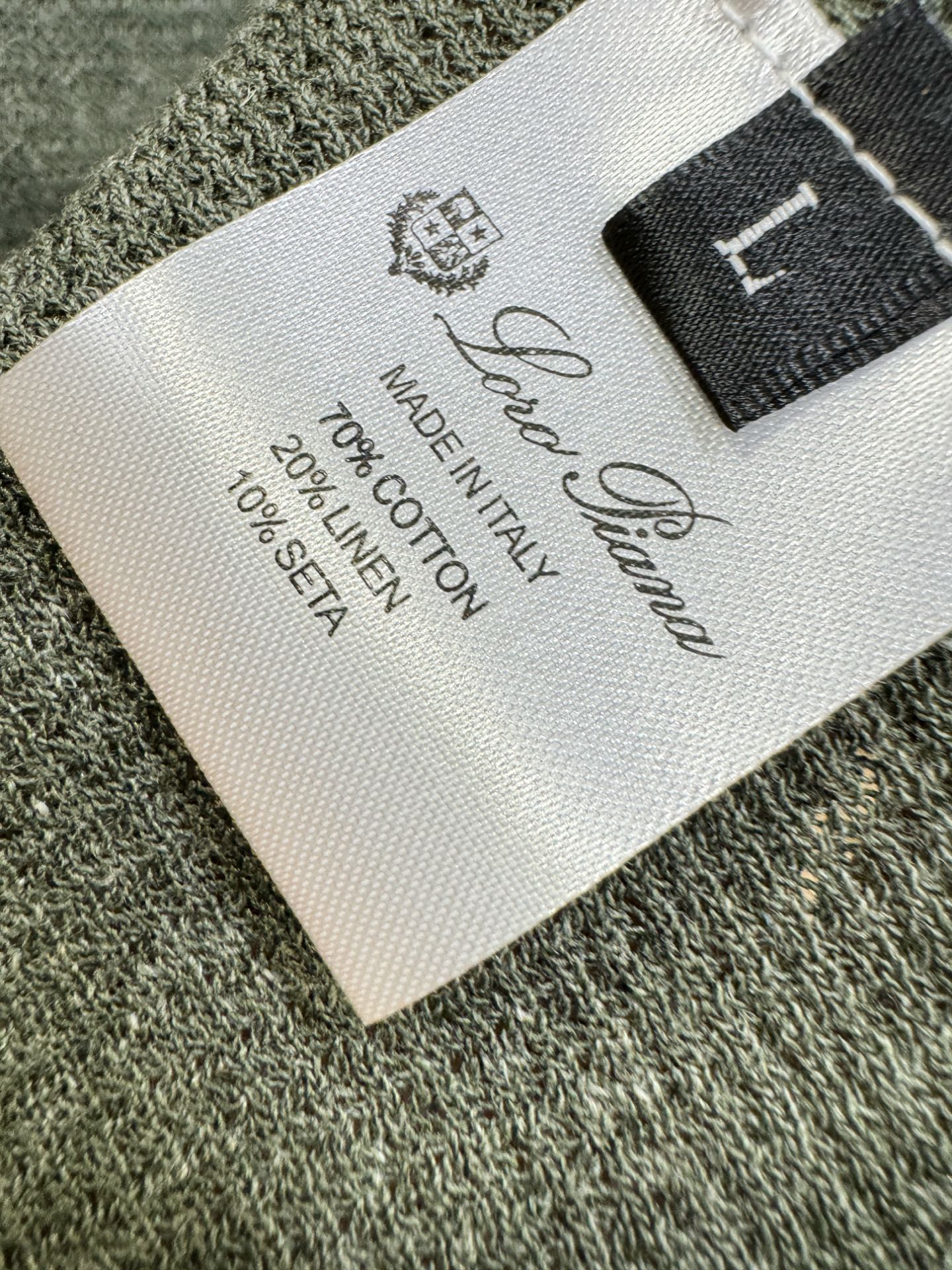 loro Piana诺悠翩雅 2026春夏新品针织短袖，进口针织面料，手感柔软。顶级进口私货，时尚设计潮