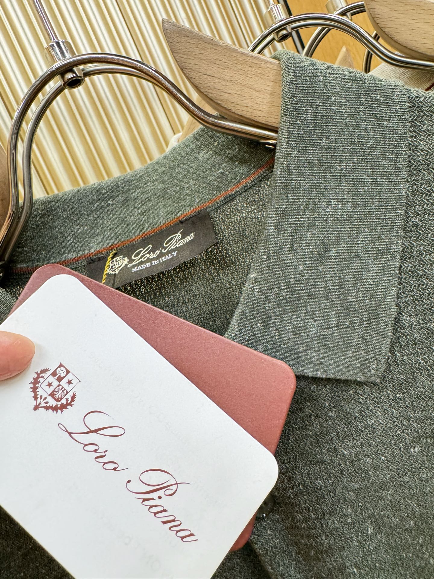 loro Piana诺悠翩雅 2026春夏新品针织短袖，进口针织面料，手感柔软。顶级进口私货，时尚设计潮