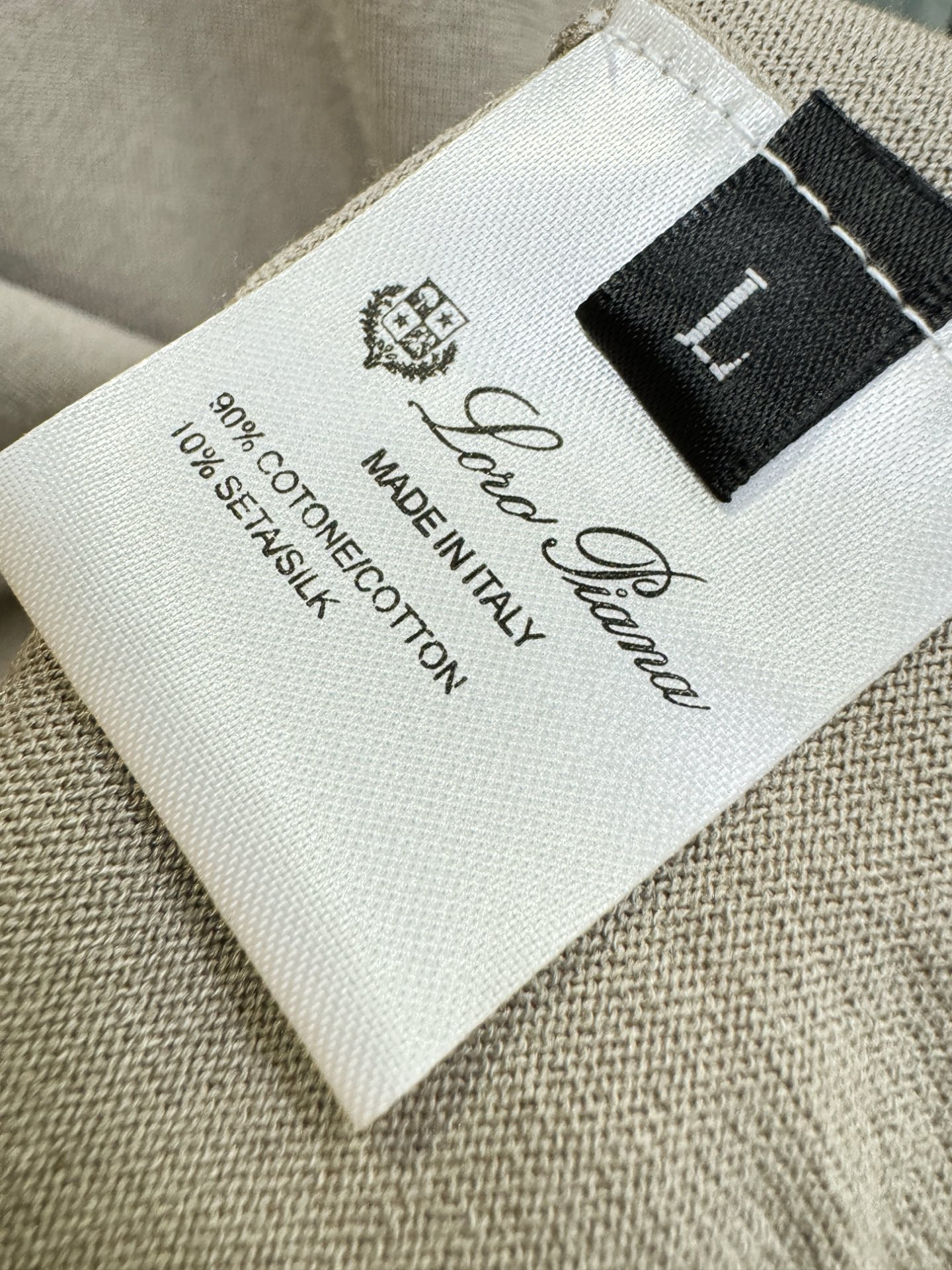 loro Piana诺悠翩雅 2026春夏新品针织短袖，进口针织面料，手感柔软。顶级进口私货，时尚设计潮