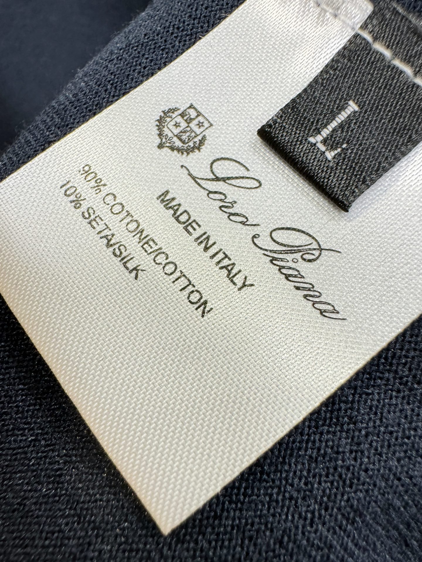 loro Piana诺悠翩雅 2026春夏新品针织短袖，进口针织面料，手感柔软。顶级进口私货，时尚设计潮