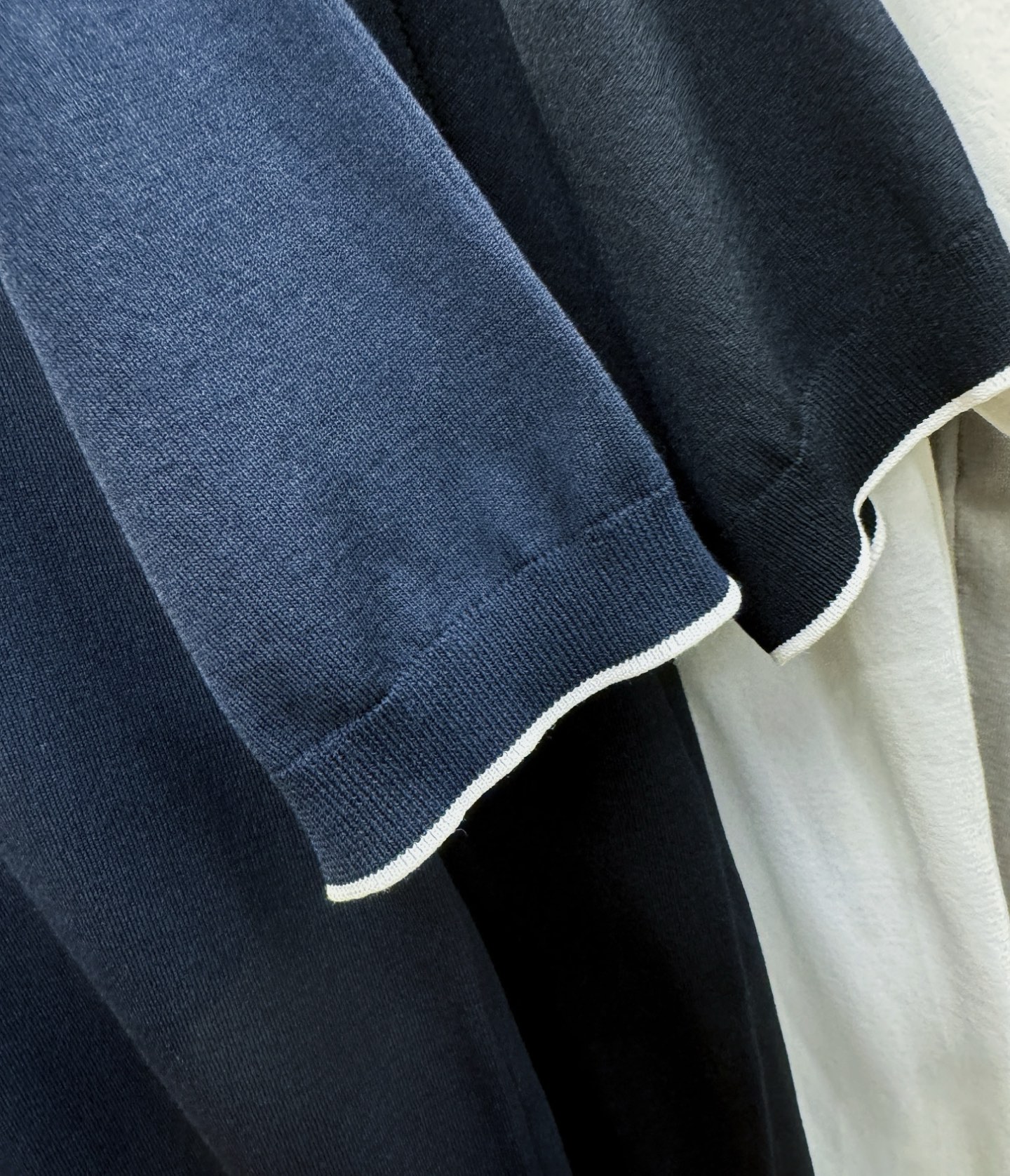 loro Piana诺悠翩雅 2026春夏新品针织短袖，进口针织面料，手感柔软。顶级进口私货，时尚设计潮