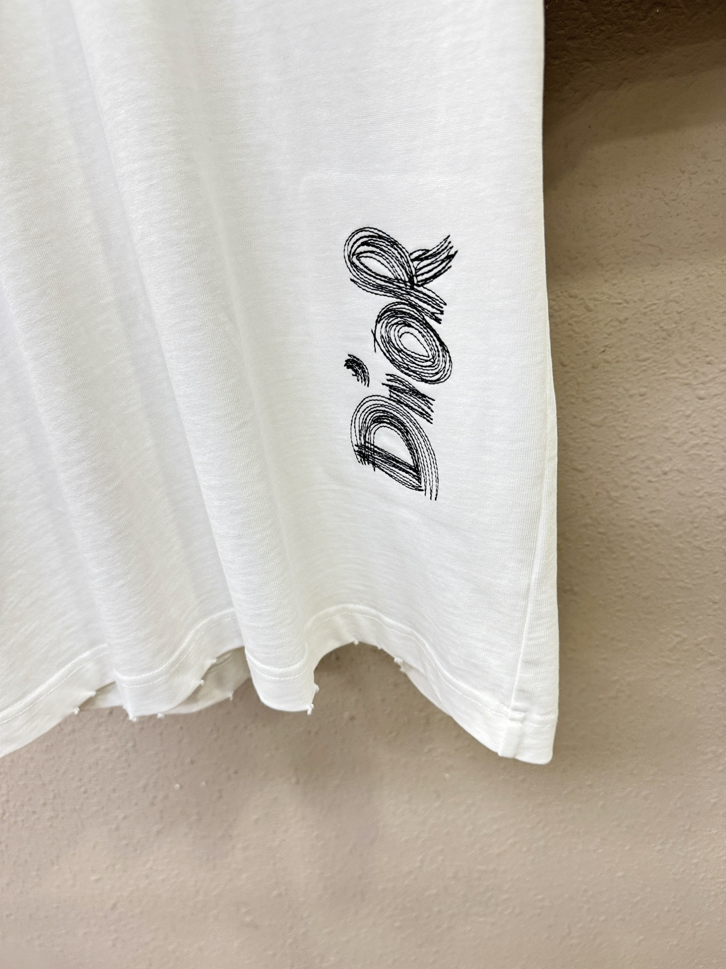 最大可穿240斤 Dior迪奥 2026新款短袖T恤！走秀图案时尚休闲短袖T恤衫！设计logo设计！45