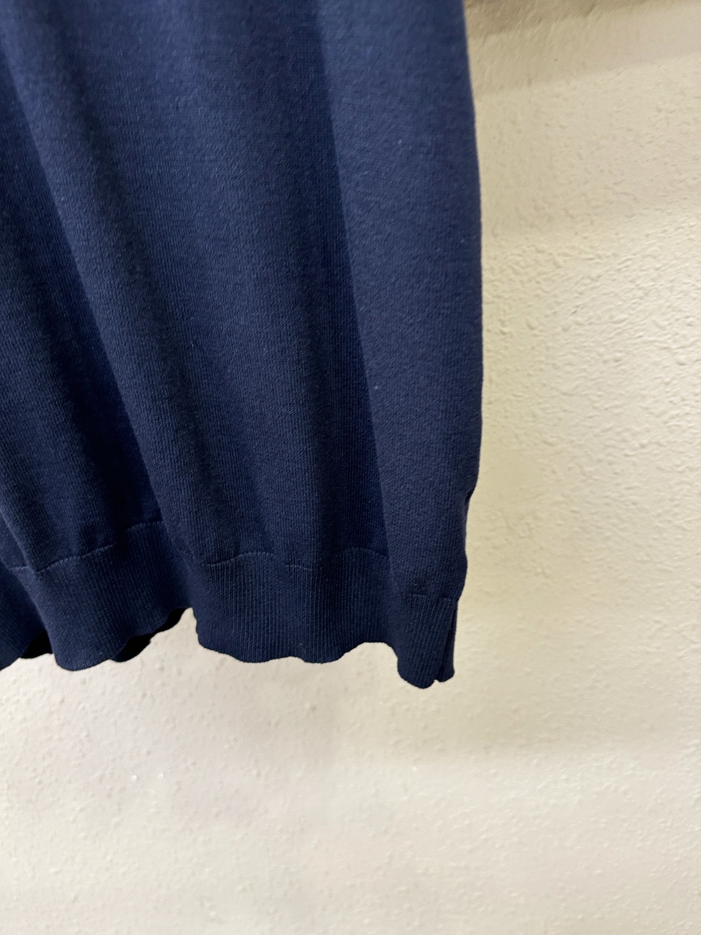 PRADA普拉达 2026春夏新品针织短袖，进口针织面料，手感柔软。顶级进口私货，时尚设计潮流短袖针织衫