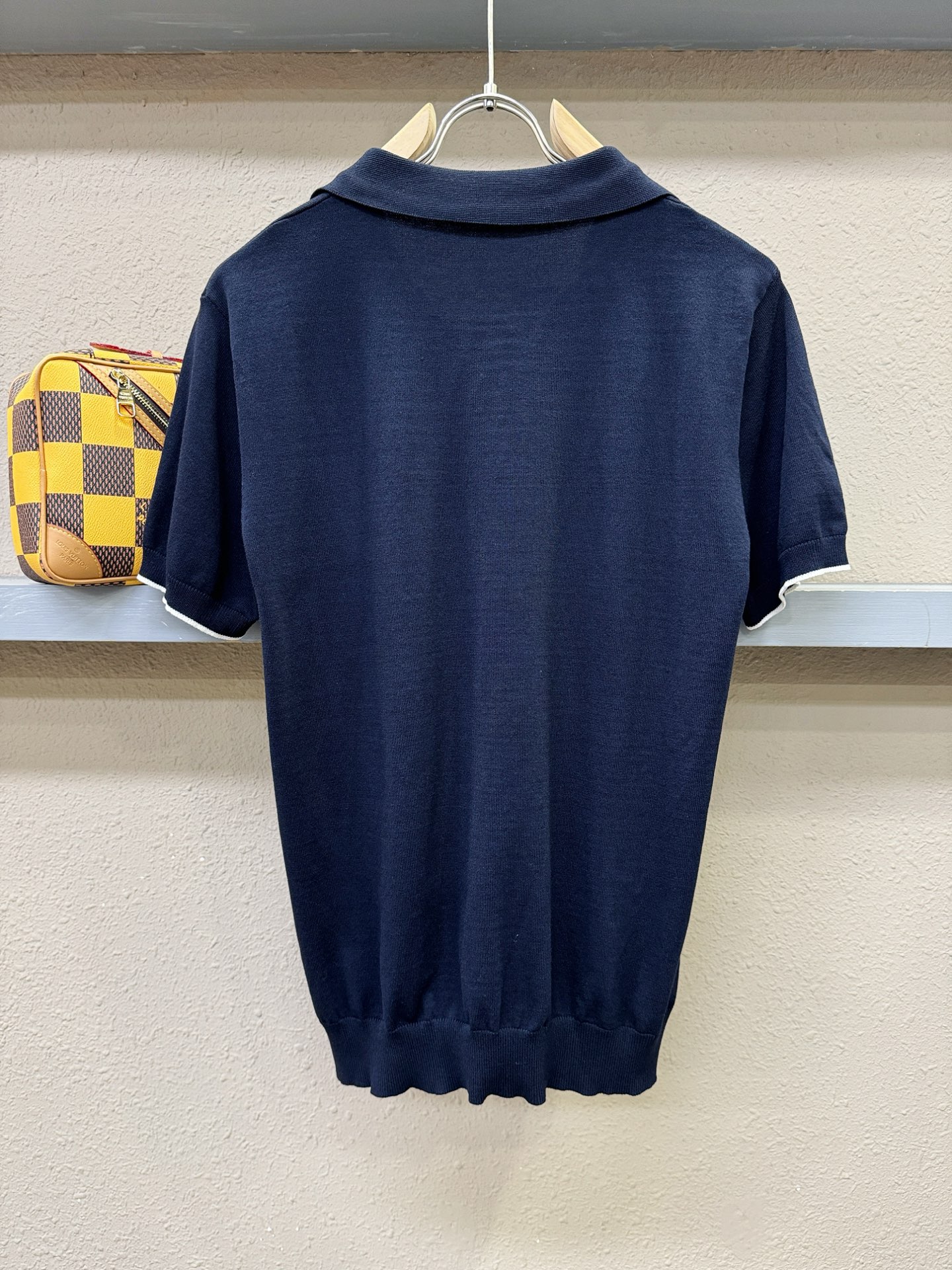 PRADA普拉达 2026春夏新品针织短袖，进口针织面料，手感柔软。顶级进口私货，时尚设计潮流短袖针织衫