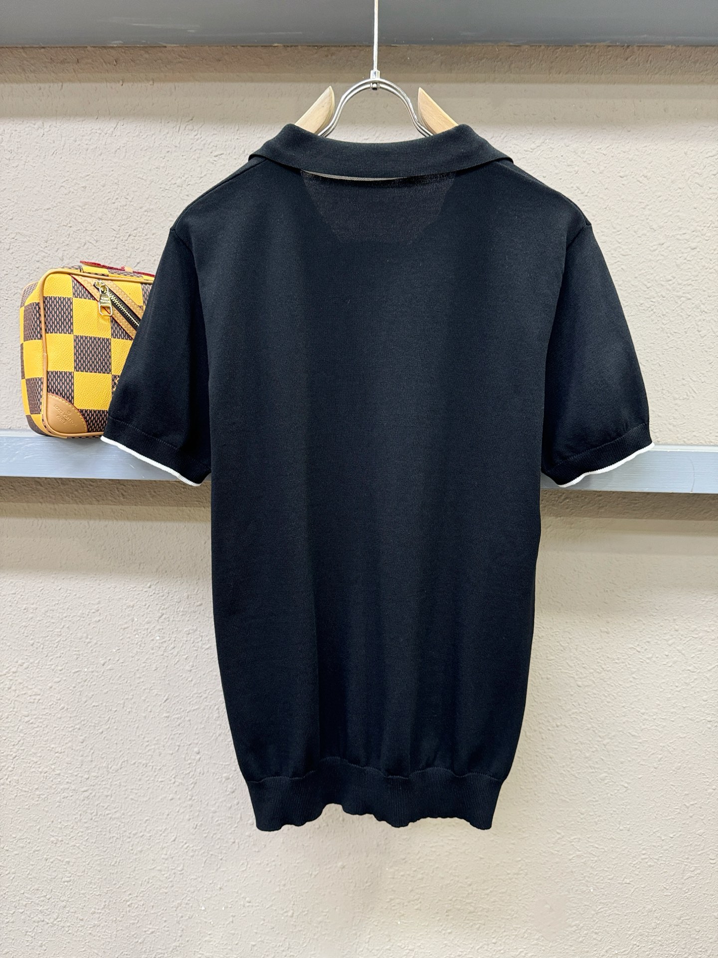 PRADA普拉达 2026春夏新品针织短袖，进口针织面料，手感柔软。顶级进口私货，时尚设计潮流短袖针织衫