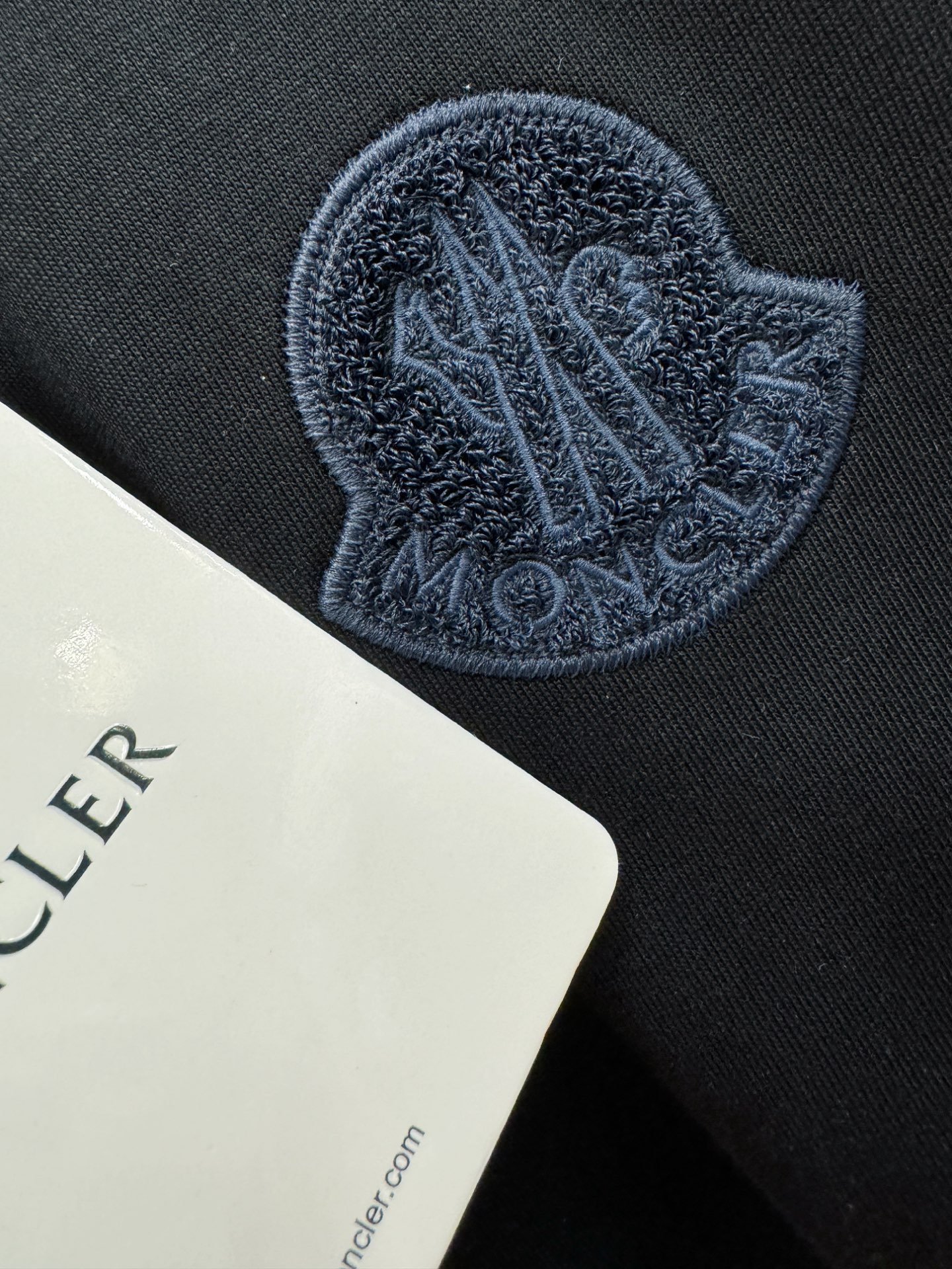 Moncler蒙口 顶级品质 2026新品短袖！原版定制面料，手感柔软。顶级进口私货，时尚设计潮流短袖，