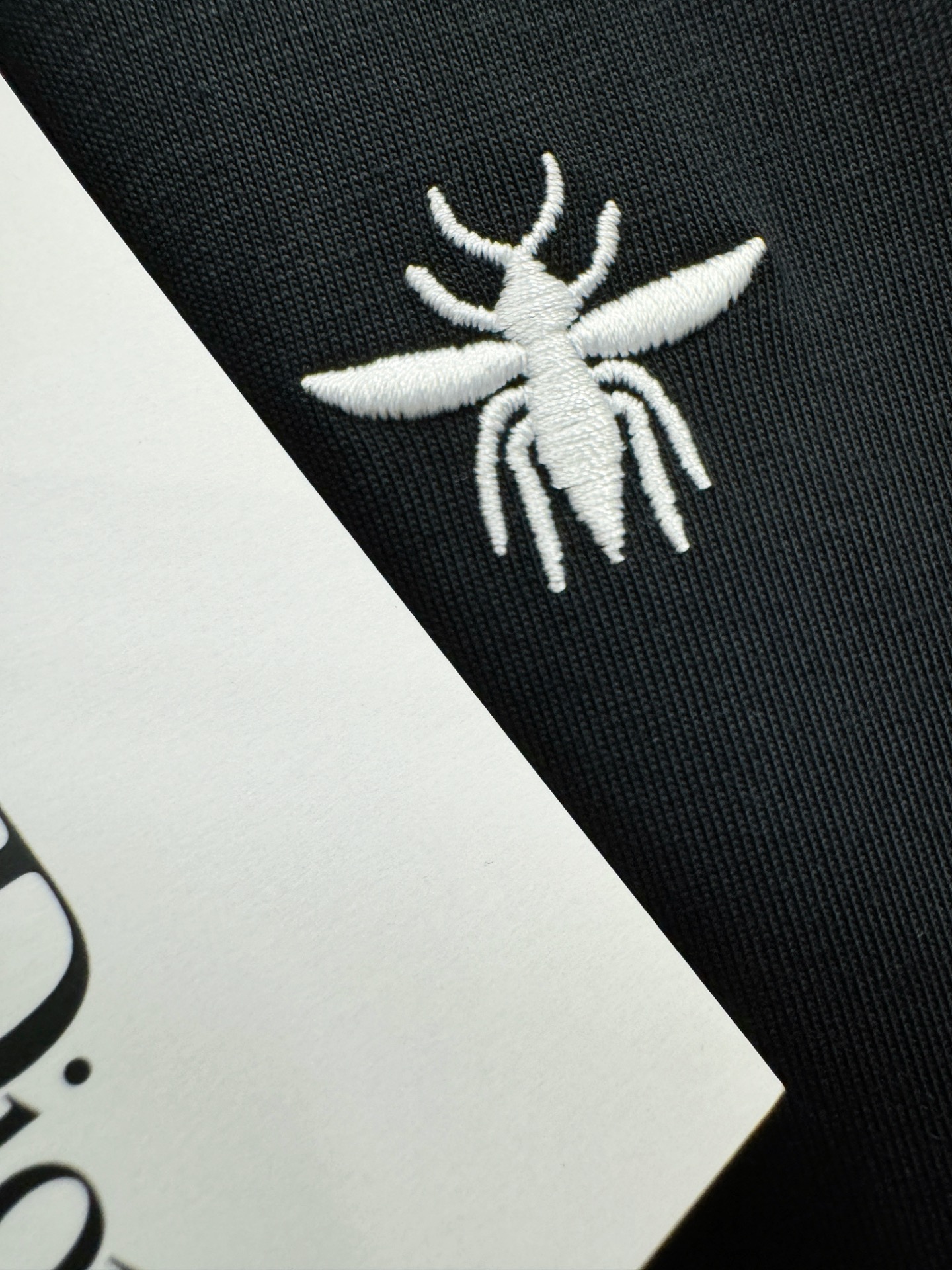 Dior迪奥 2026春夏新款首发专柜最新款翻领短袖，定制面料，高端订制 设计前卫时尚！品牌logo重工