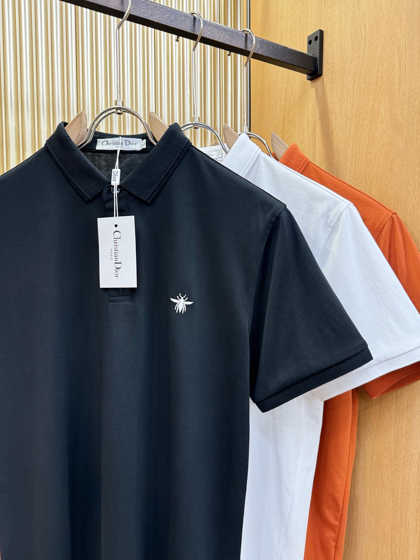Dior迪奥 2026春夏新款首发专柜最新款翻领短袖，定制面料，高端订制 设计前卫时尚！品牌logo重工