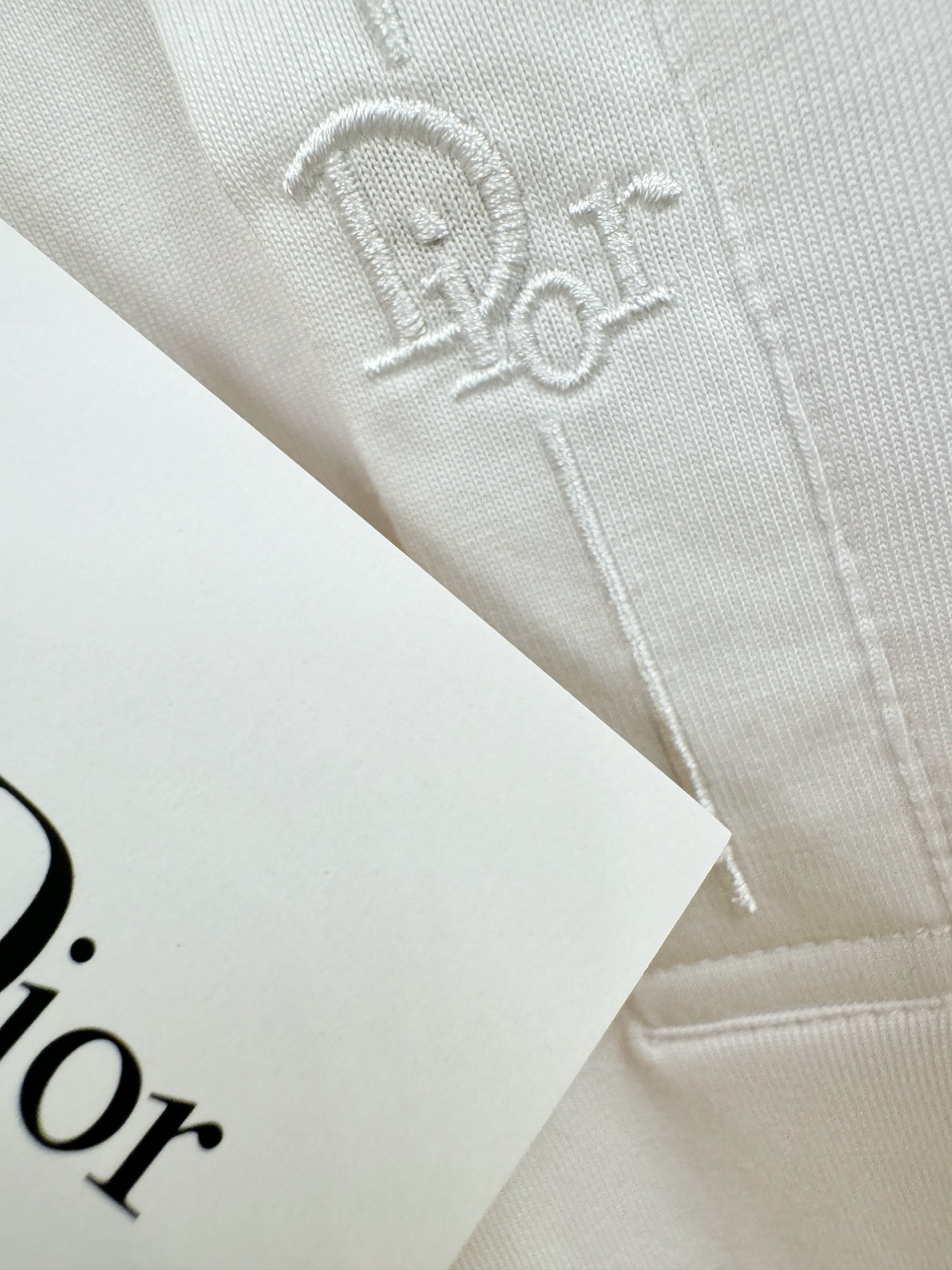 Dior迪奥 2026春夏新款首发专柜最新款翻领短袖，定制面料，高端订制 设计前卫时尚！品牌logo重工