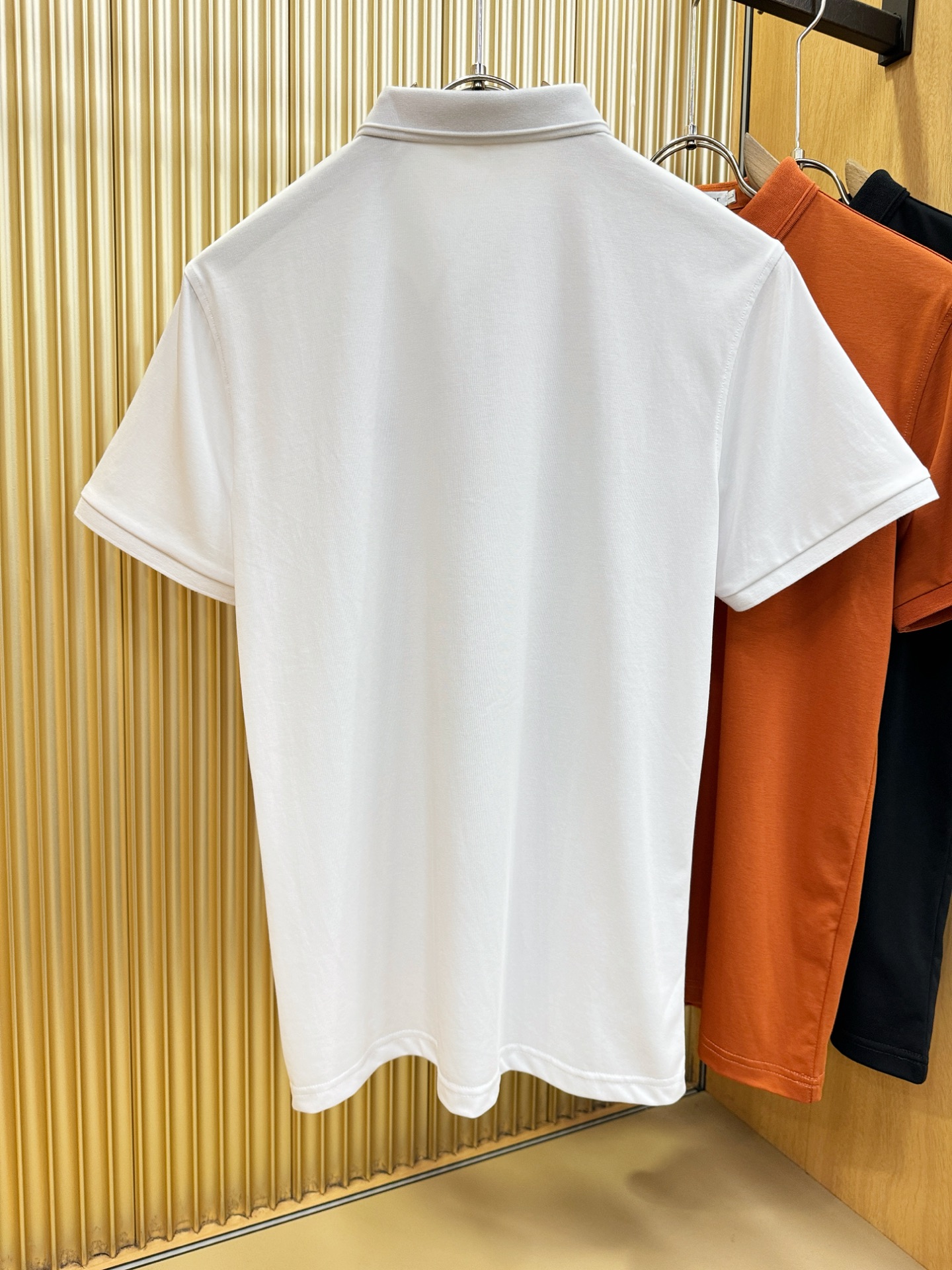 Dior迪奥 2026春夏新款首发专柜最新款翻领短袖，定制面料，高端订制 设计前卫时尚！品牌logo重工