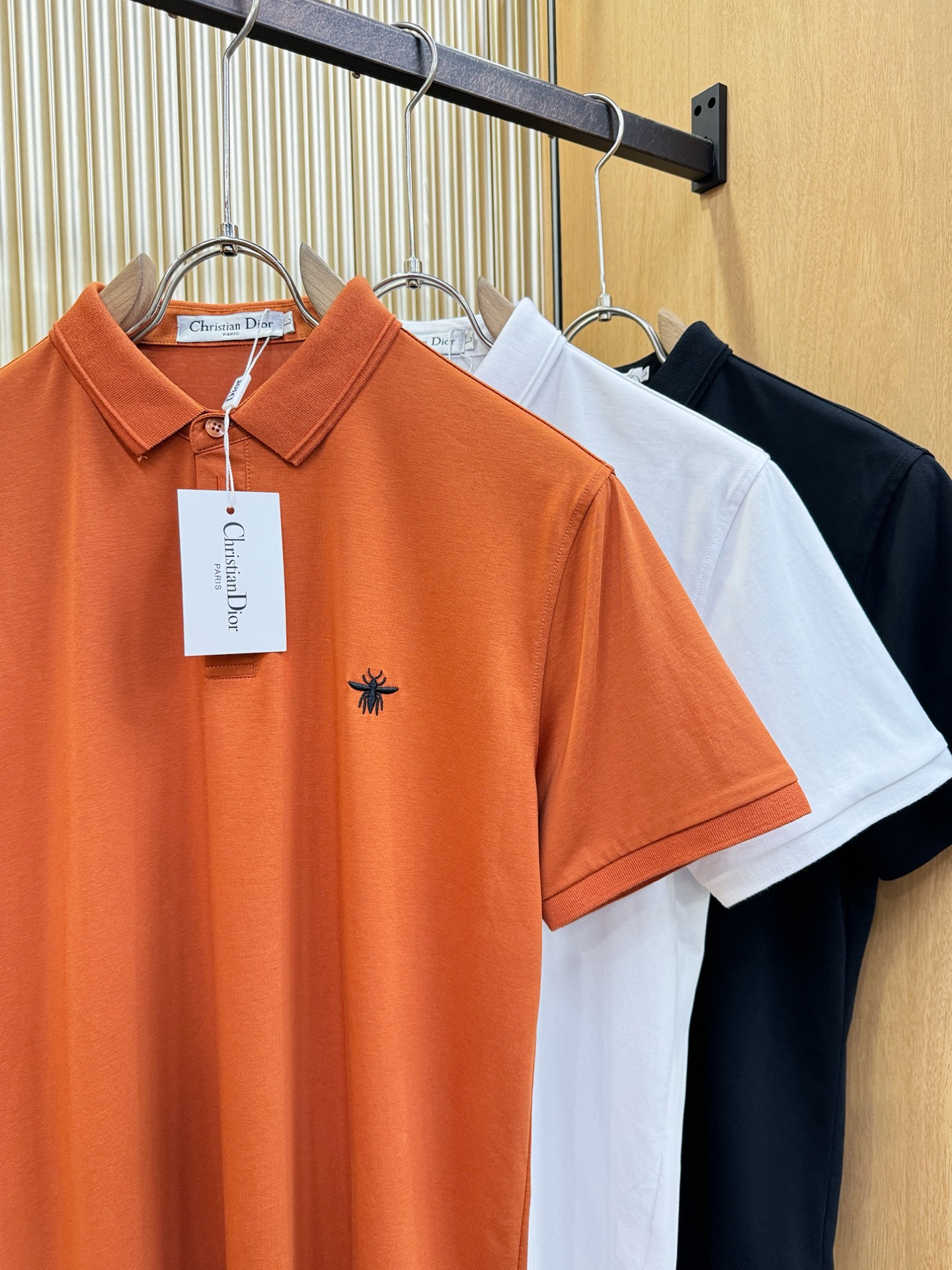 Dior迪奥 2026春夏新款首发专柜最新款翻领短袖，定制面料，高端订制 设计前卫时尚！品牌logo重工