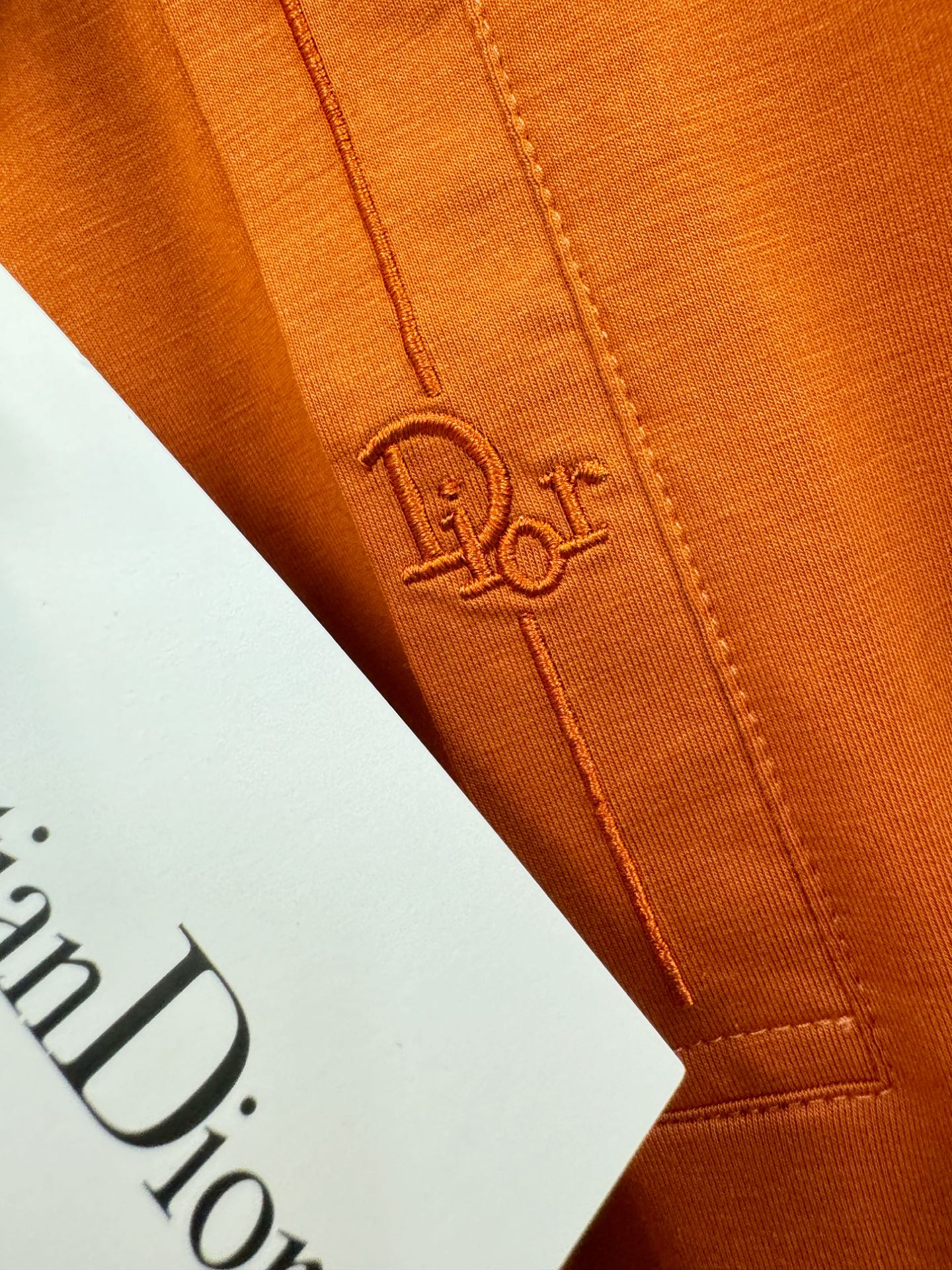 Dior迪奥 2026春夏新款首发专柜最新款翻领短袖，定制面料，高端订制 设计前卫时尚！品牌logo重工