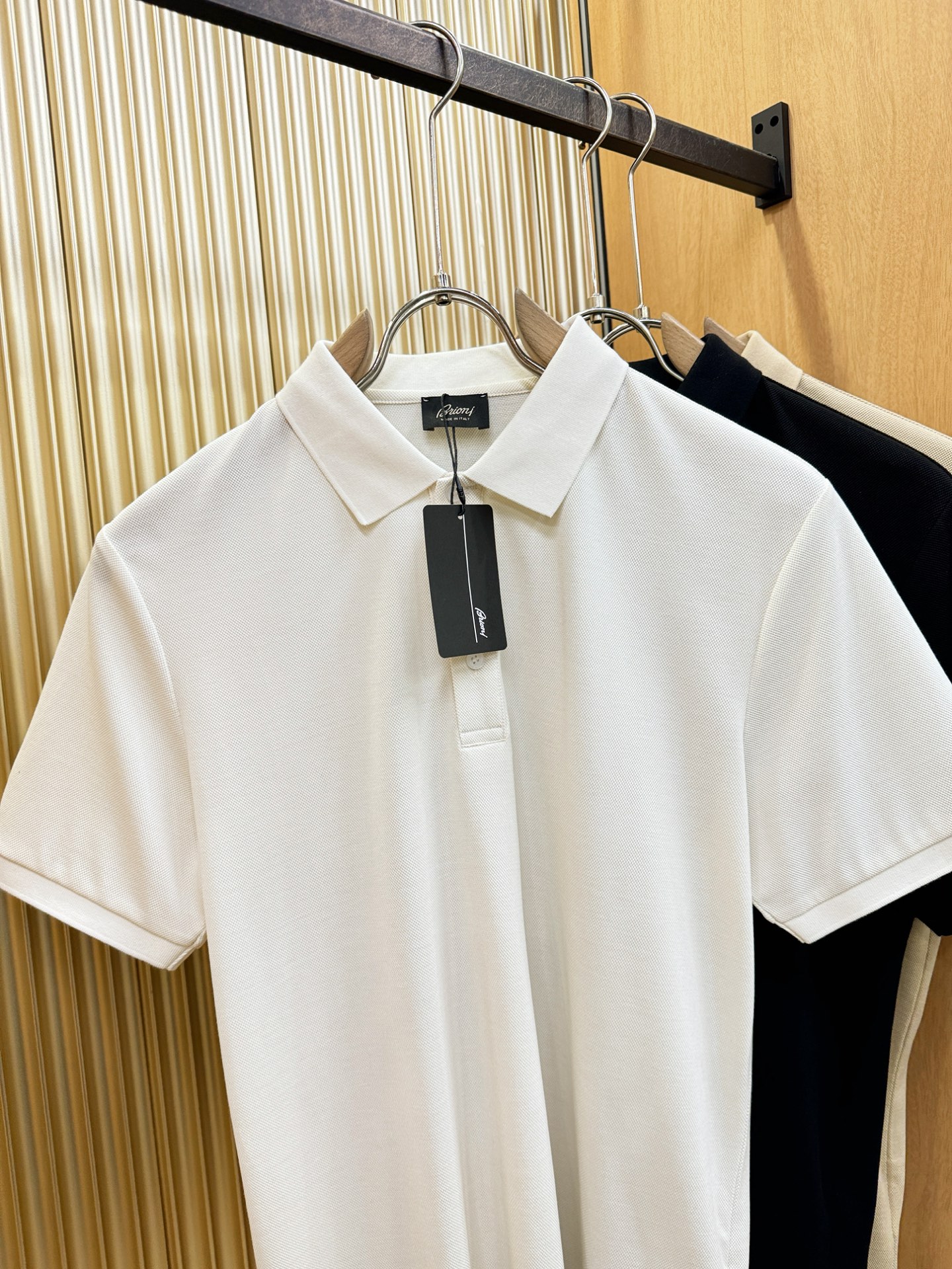 loro Piana诺悠翩雅 2026春夏新款首发专柜最新款翻领短袖，100%双丝光珠地棉面料，高端订制