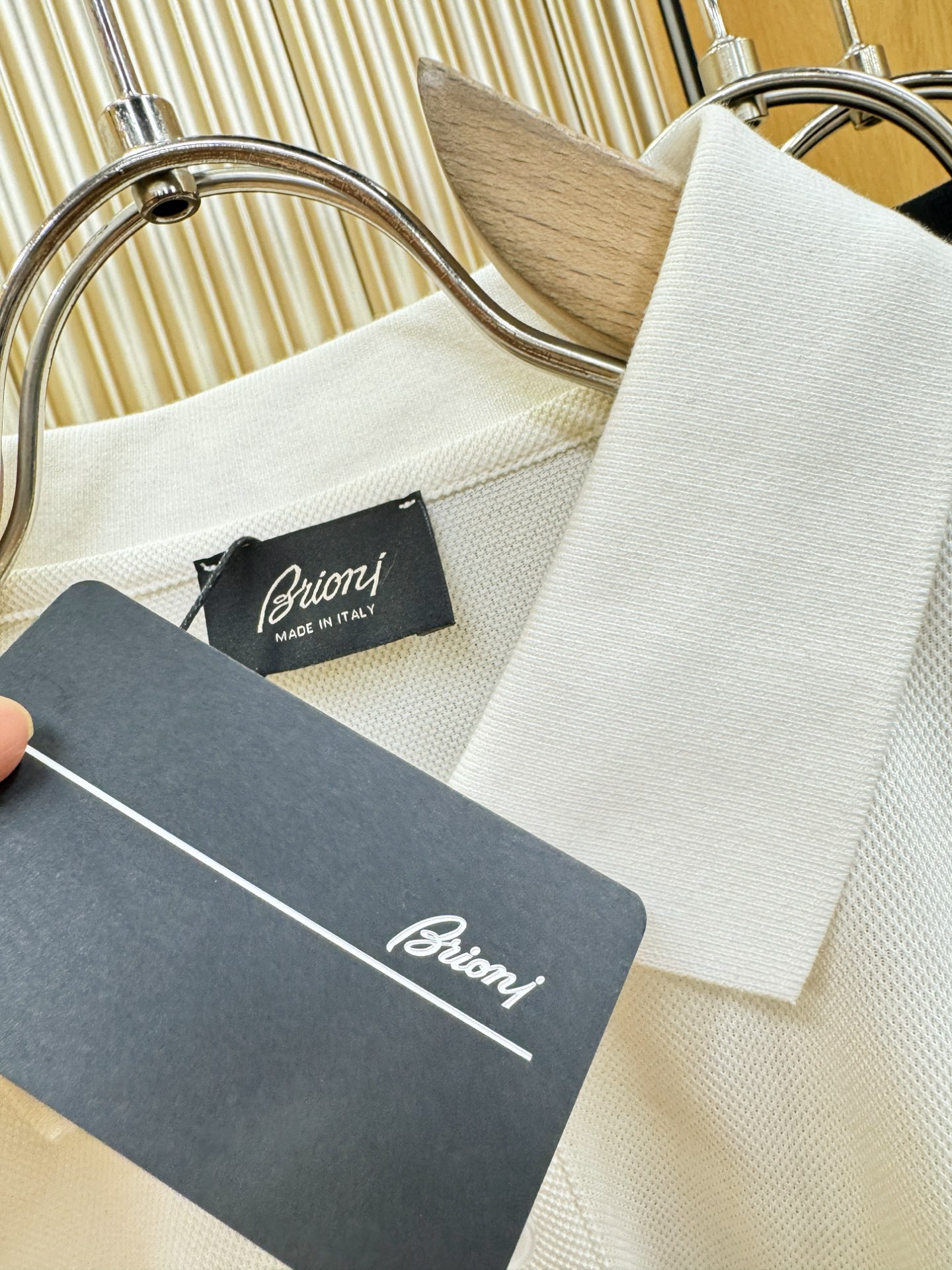 loro Piana诺悠翩雅 2026春夏新款首发专柜最新款翻领短袖，100%双丝光珠地棉面料，高端订制