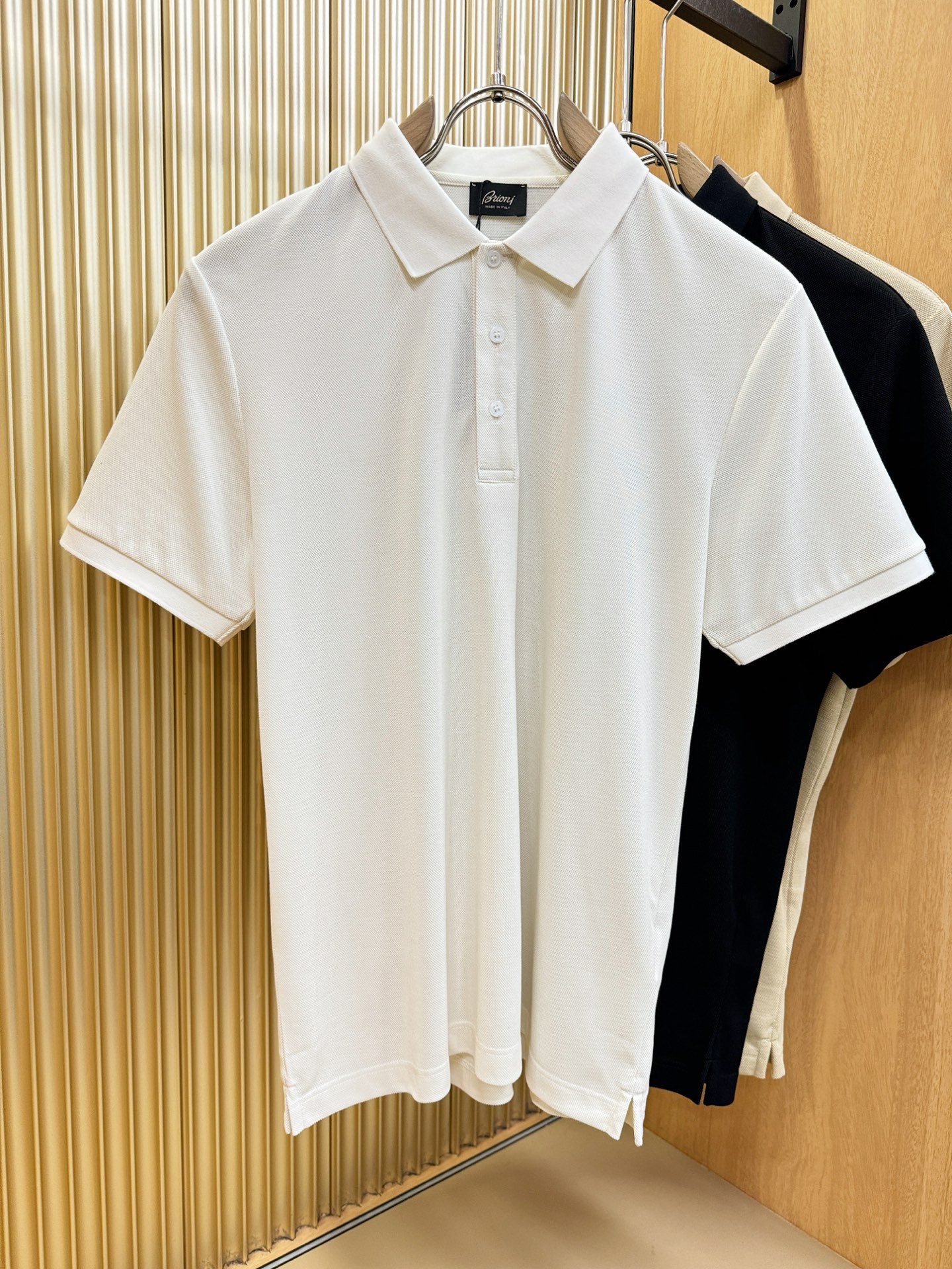 loro Piana诺悠翩雅 2026春夏新款首发专柜最新款翻领短袖，100%双丝光珠地棉面料，高端订制