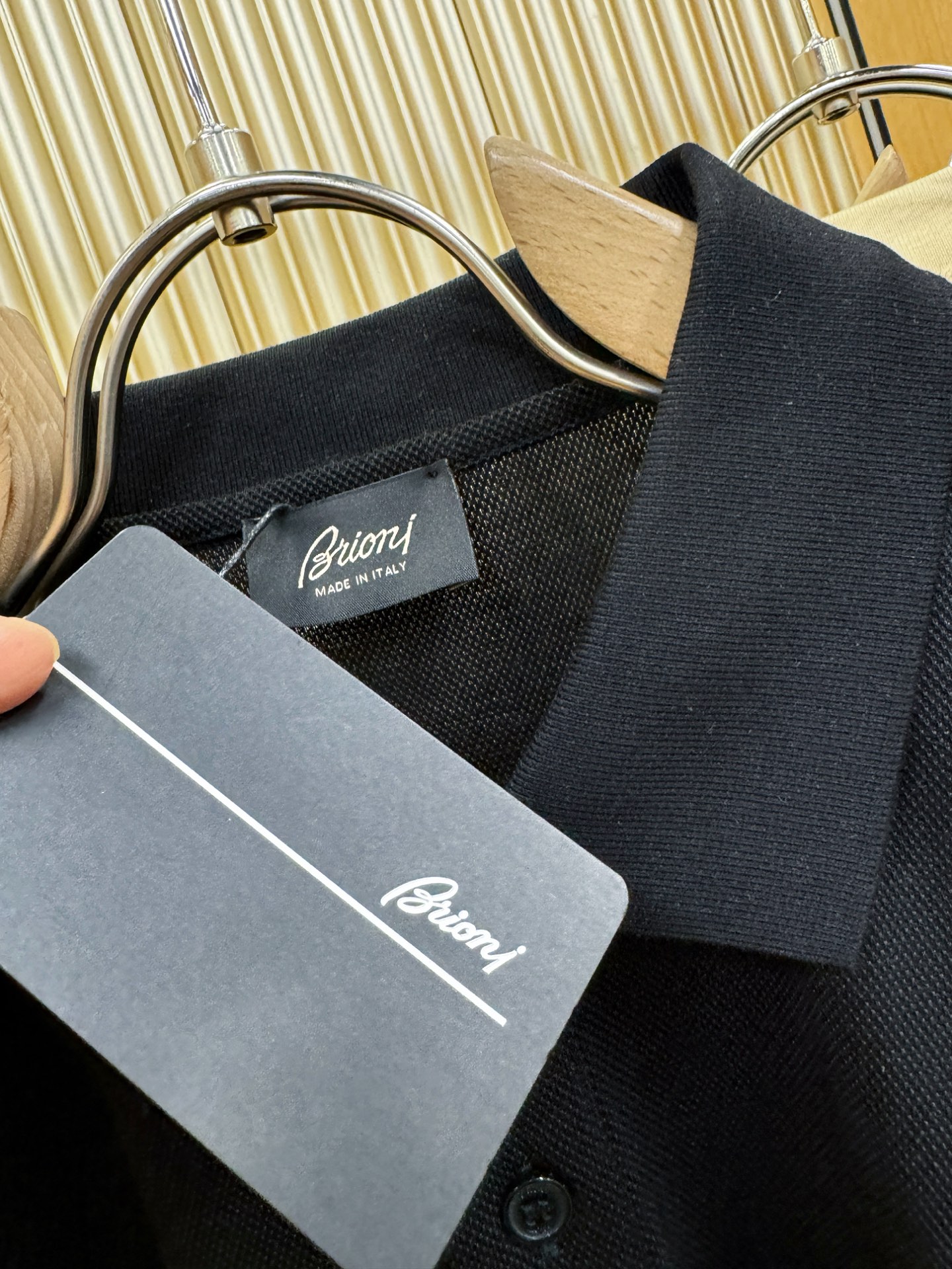 loro Piana诺悠翩雅 2026春夏新款首发专柜最新款翻领短袖，100%双丝光珠地棉面料，高端订制