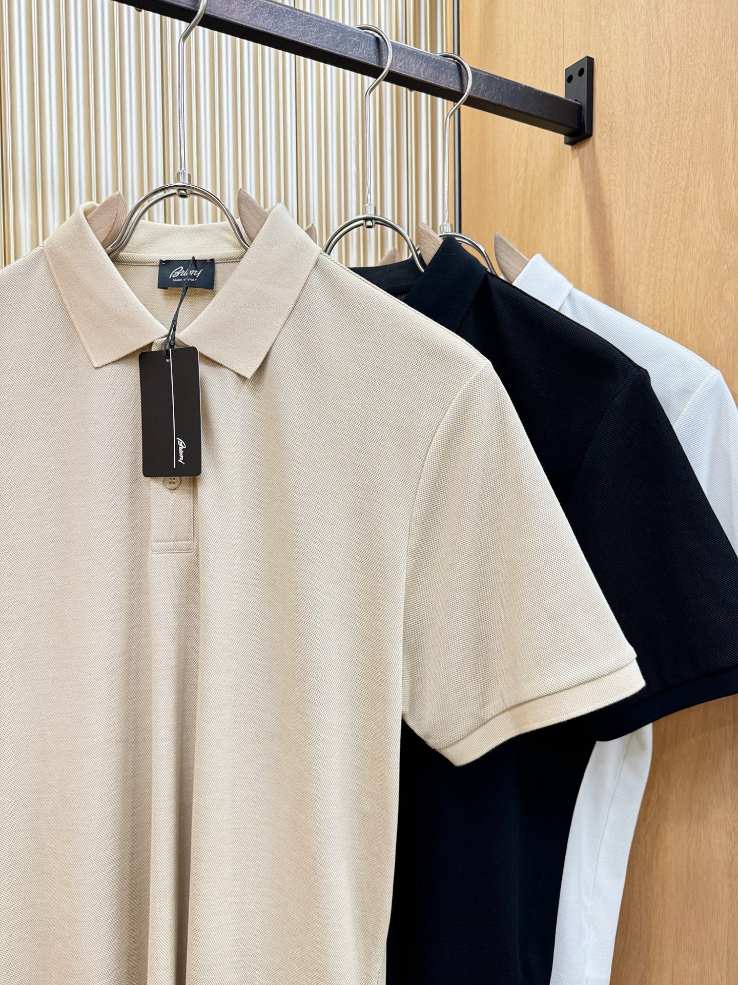 loro Piana诺悠翩雅 2026春夏新款首发专柜最新款翻领短袖，100%双丝光珠地棉面料，高端订制