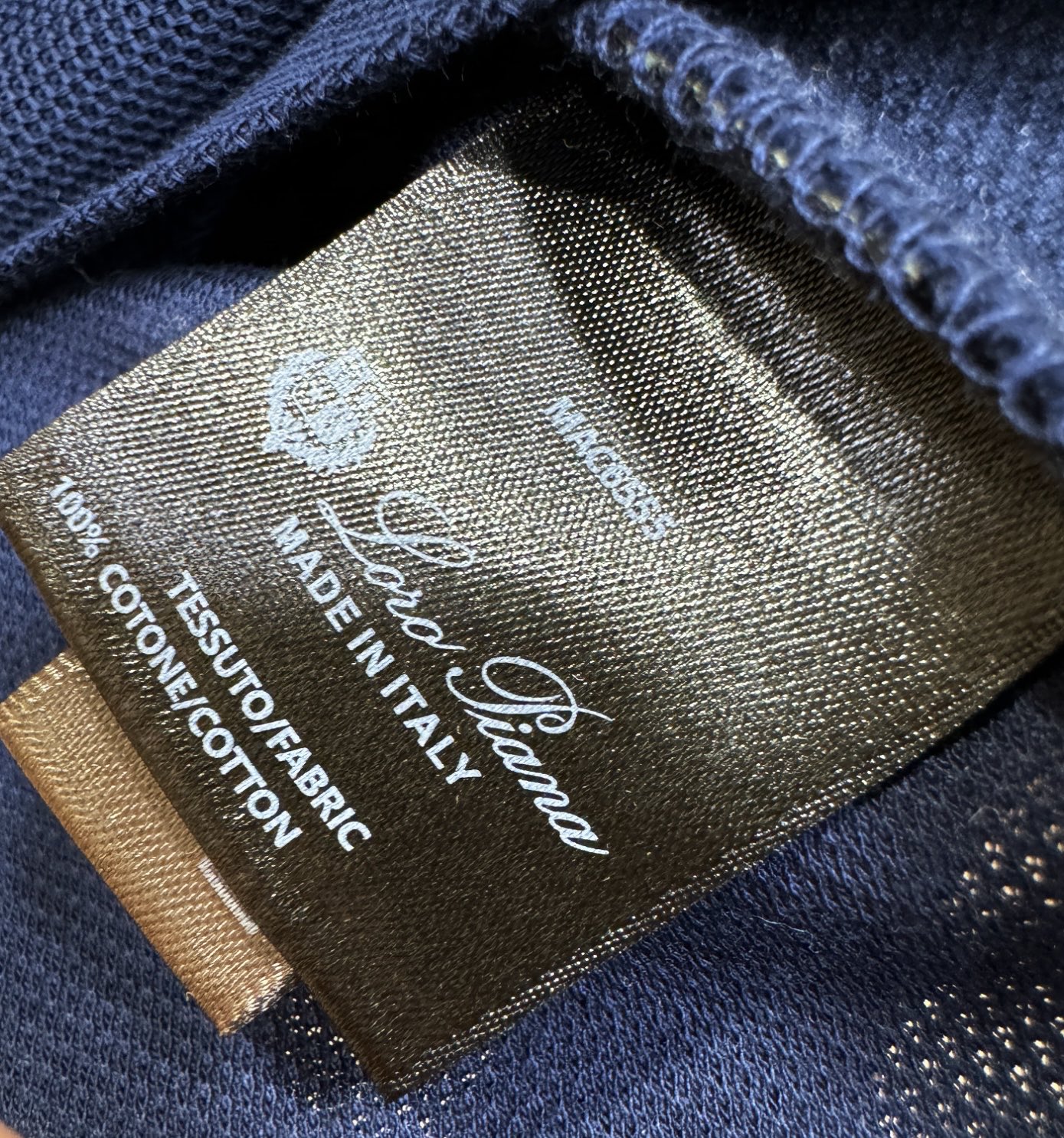 loro Piana诺悠翩雅 2026春夏新款首发专柜最新款翻领短袖，100%双丝光珠地棉面料，高端订制