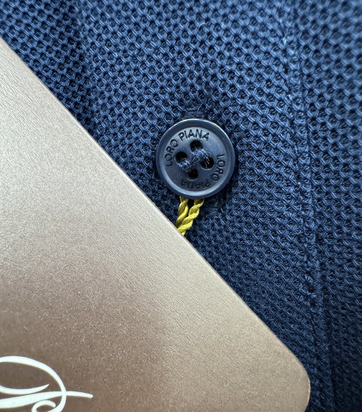 loro Piana诺悠翩雅 2026春夏新款首发专柜最新款翻领短袖，100%双丝光珠地棉面料，高端订制