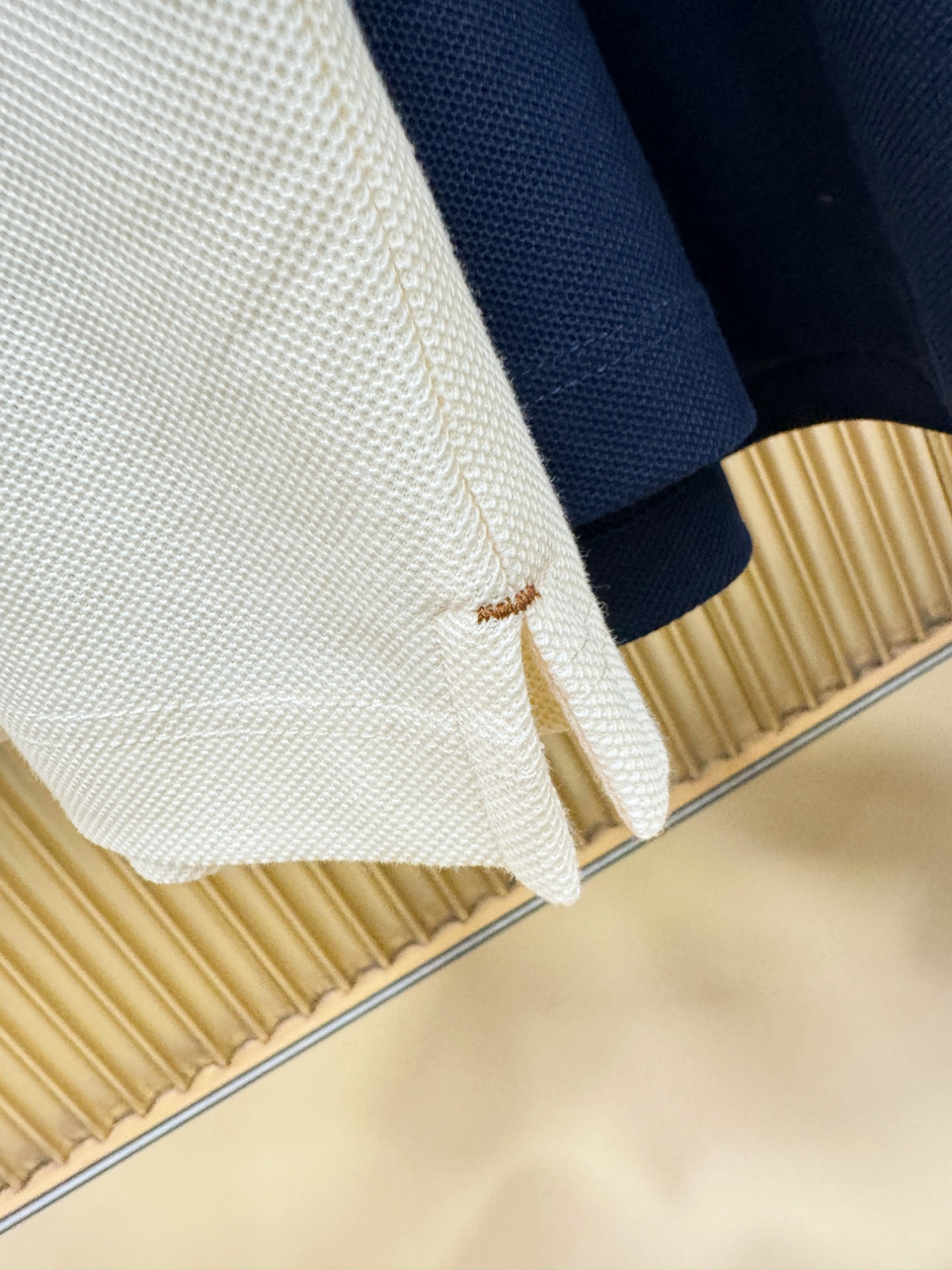 loro Piana诺悠翩雅 2026春夏新款首发专柜最新款翻领短袖，100%双丝光珠地棉面料，高端订制