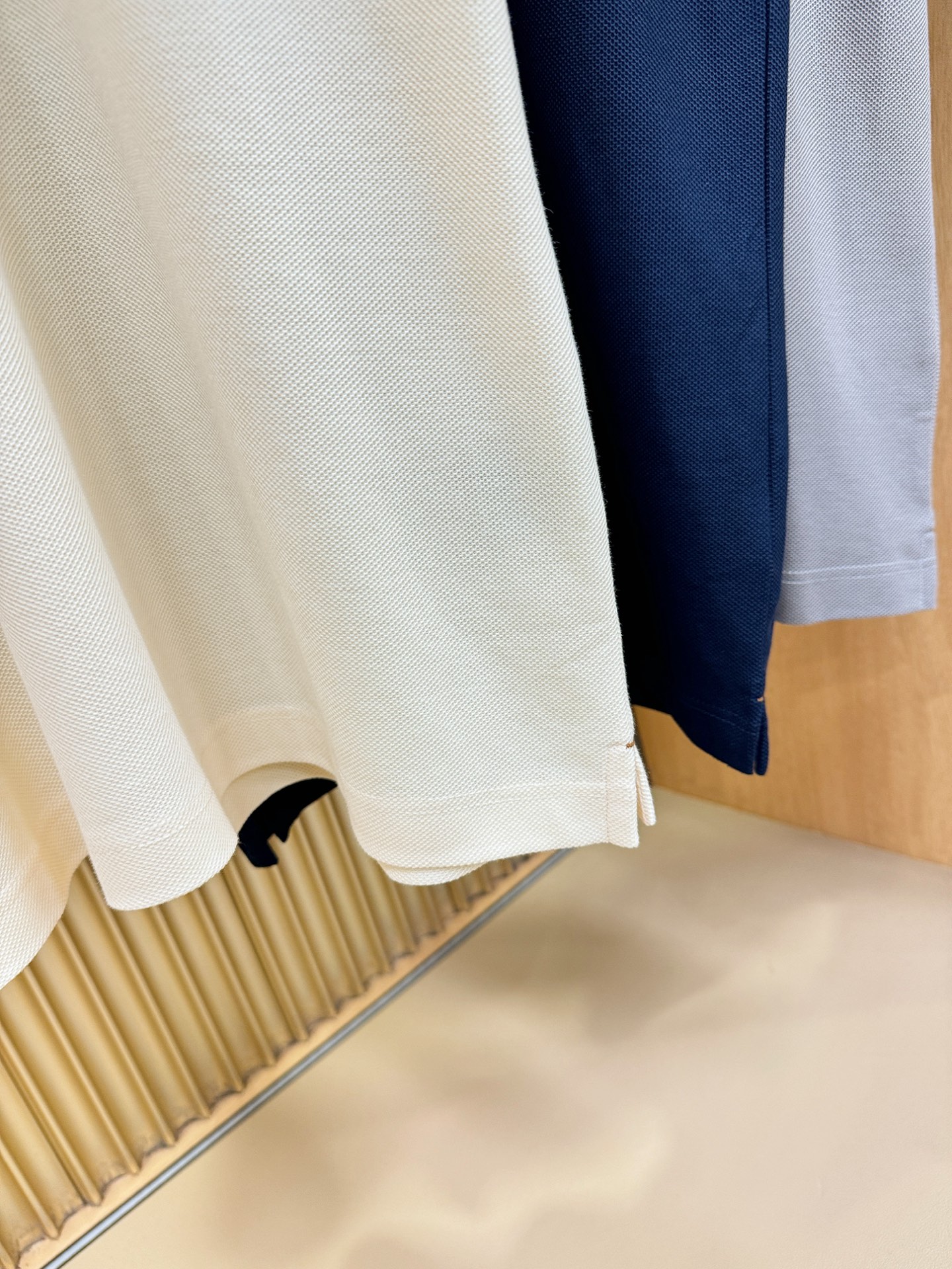 loro Piana诺悠翩雅 2026春夏新款首发专柜最新款翻领短袖，100%双丝光珠地棉面料，高端订制