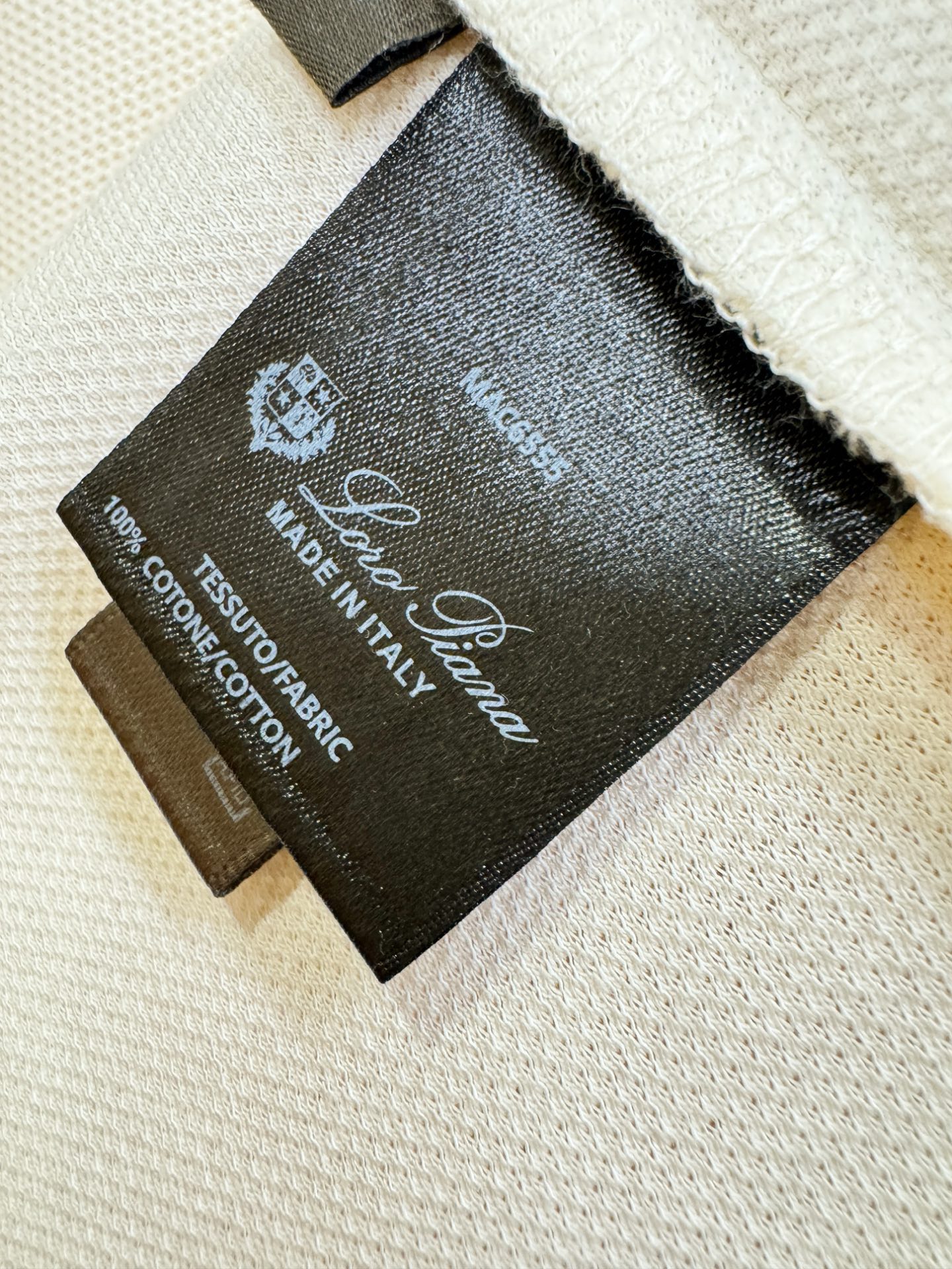 loro Piana诺悠翩雅 2026春夏新款首发专柜最新款翻领短袖，100%双丝光珠地棉面料，高端订制