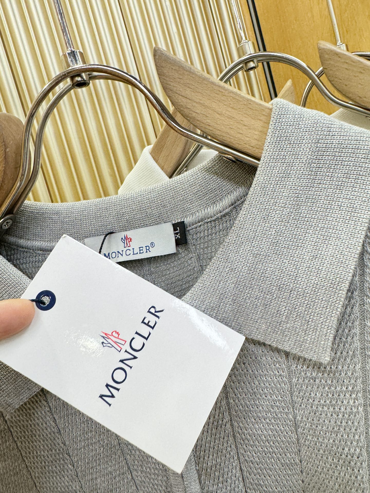Moncler蒙口 2026春夏新品针织短袖，进口针织面料，手感柔软。顶级进口私货，时尚设计潮流短袖针织