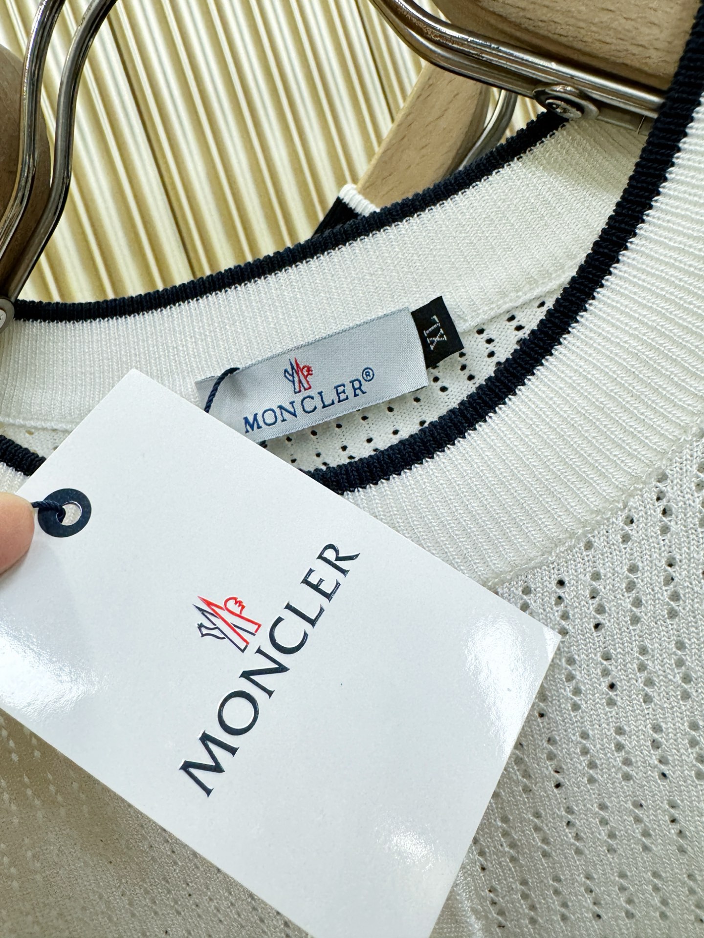 Moncler蒙口 2026春夏新品针织短袖，针织面料，手感柔软。顶级进口私货，时尚设计潮流短袖针织衫，不失奢华 品质毋