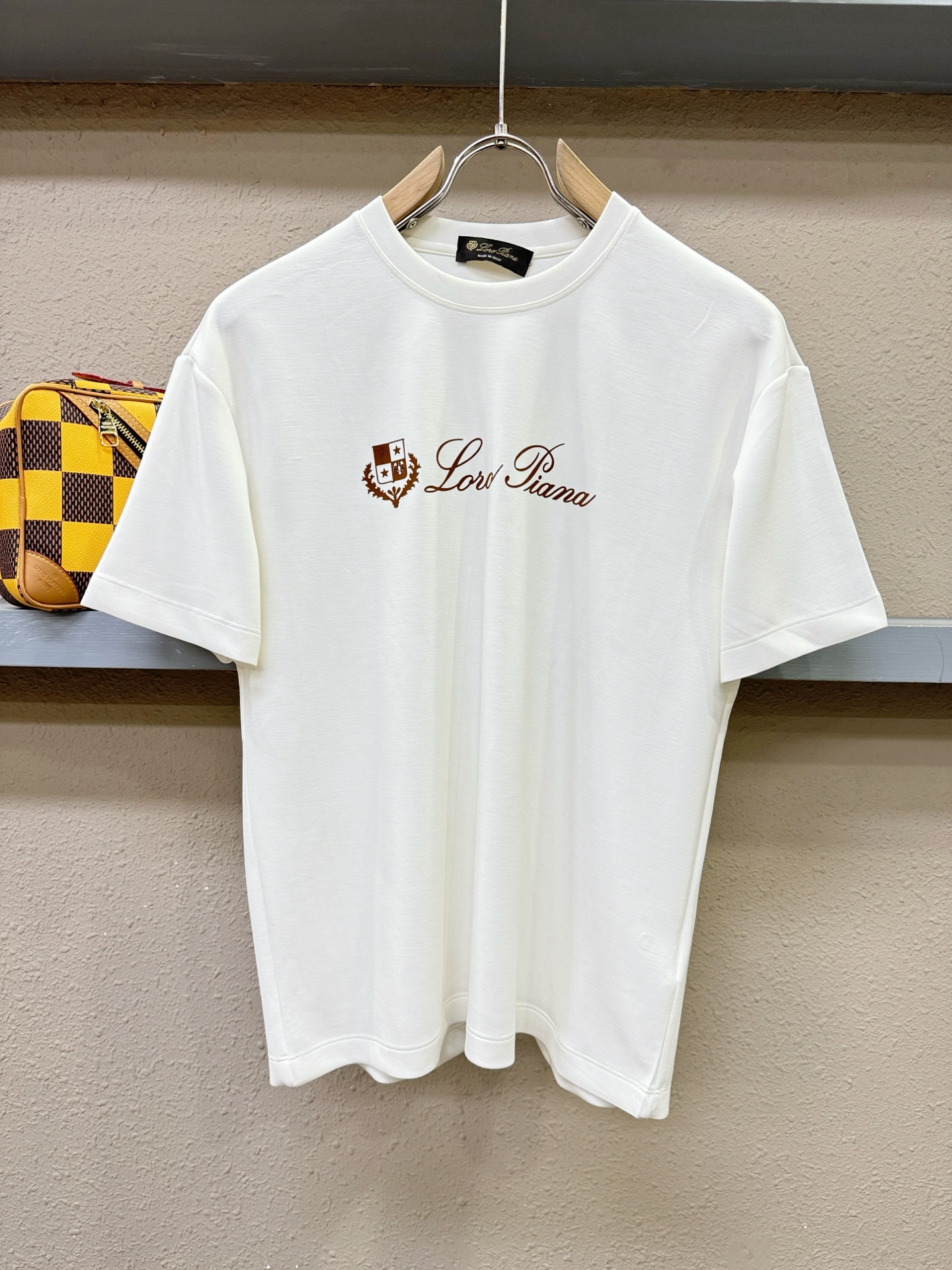 套装 Loro Piana诺悠翩雅 2026新款休闲套装，细节精致高级，高级感满满。定制高端面料，上身挺