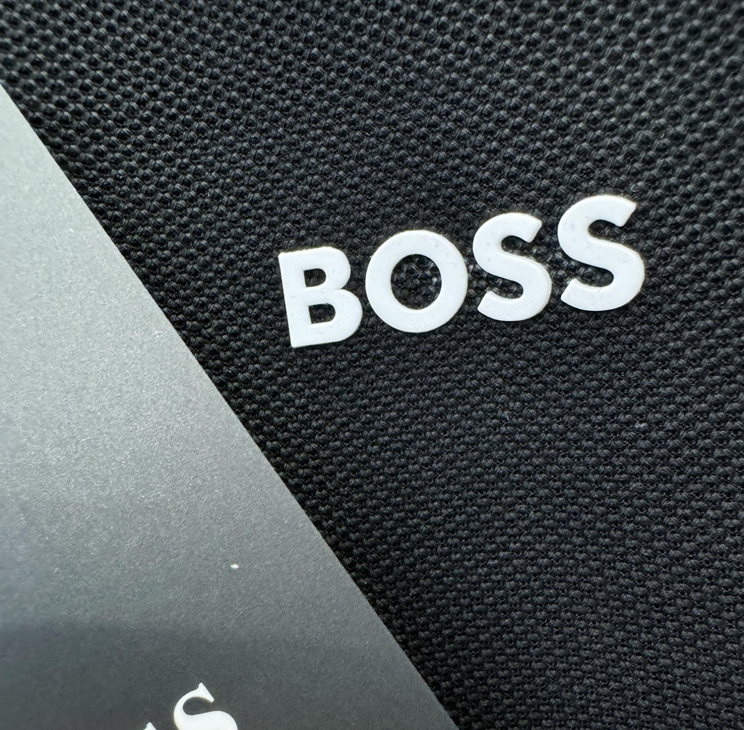 Boss 2026新款短袖T恤！走秀图案时尚休闲短袖T恤衫！设计logo设计！极具设计精选客供面料，手感