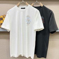 (最大可穿240斤) CHROME HEARTS 克罗心 2026春夏新款短袖T恤!走秀图案时尚休闲短袖 (最大可穿240斤) CHROME HEARTS 克罗心 2026春夏新款短袖T恤!走秀图案时尚休闲短袖