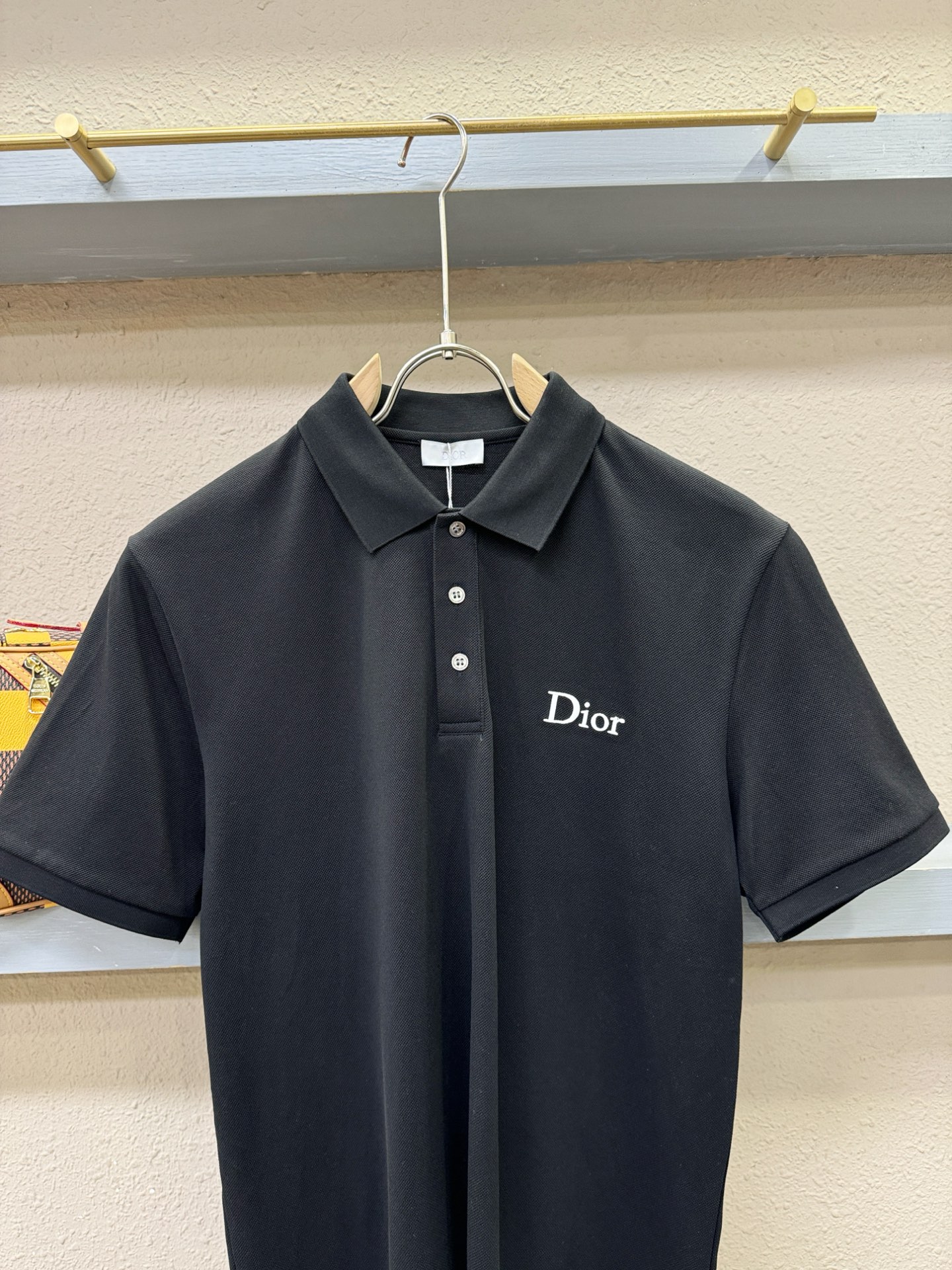 Dior迪奥 2026春夏新款首发专柜最新款翻领短袖，高端订制 设计前卫时尚！品牌logo重工艺设计 手