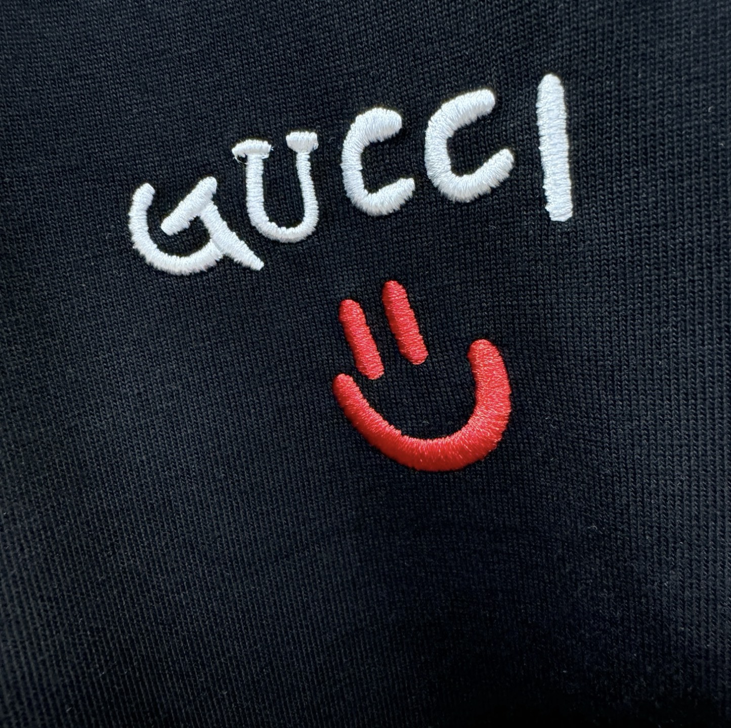 Gucci古奇 2026新款短袖T恤！男女同款！走秀图案时尚休闲短袖T恤衫！设计logo设计！极具设计精