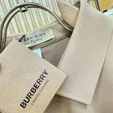 BURBERRY巴宝莉 2026新款衬衣,贸易公司渠道稀出,领先官网发售!经典休闲衬衫搭配独特的设计,简洁干净、经典时 BURBERRY巴宝莉 2026新款衬衣,贸易公司渠道稀出,领先官网发售!经典休闲衬衫搭配独特的设计,简洁干净、经典时
