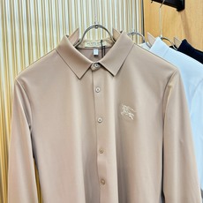 BURBERRY巴宝莉 2026新款衬衣,贸易公司渠道稀出,领先官网发售!经典休闲衬衫搭配独特的设计,简洁干净、经典时 BURBERRY巴宝莉 2026新款衬衣,贸易公司渠道稀出,领先官网发售!经典休闲衬衫搭配独特的设计,简洁干净、经典时